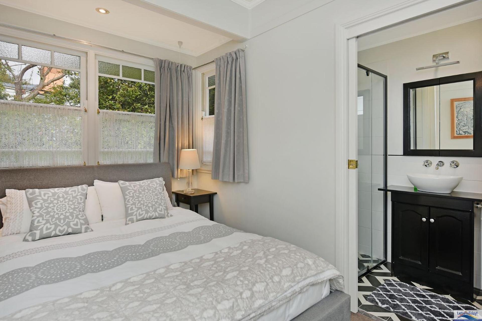 Victoria House Leura