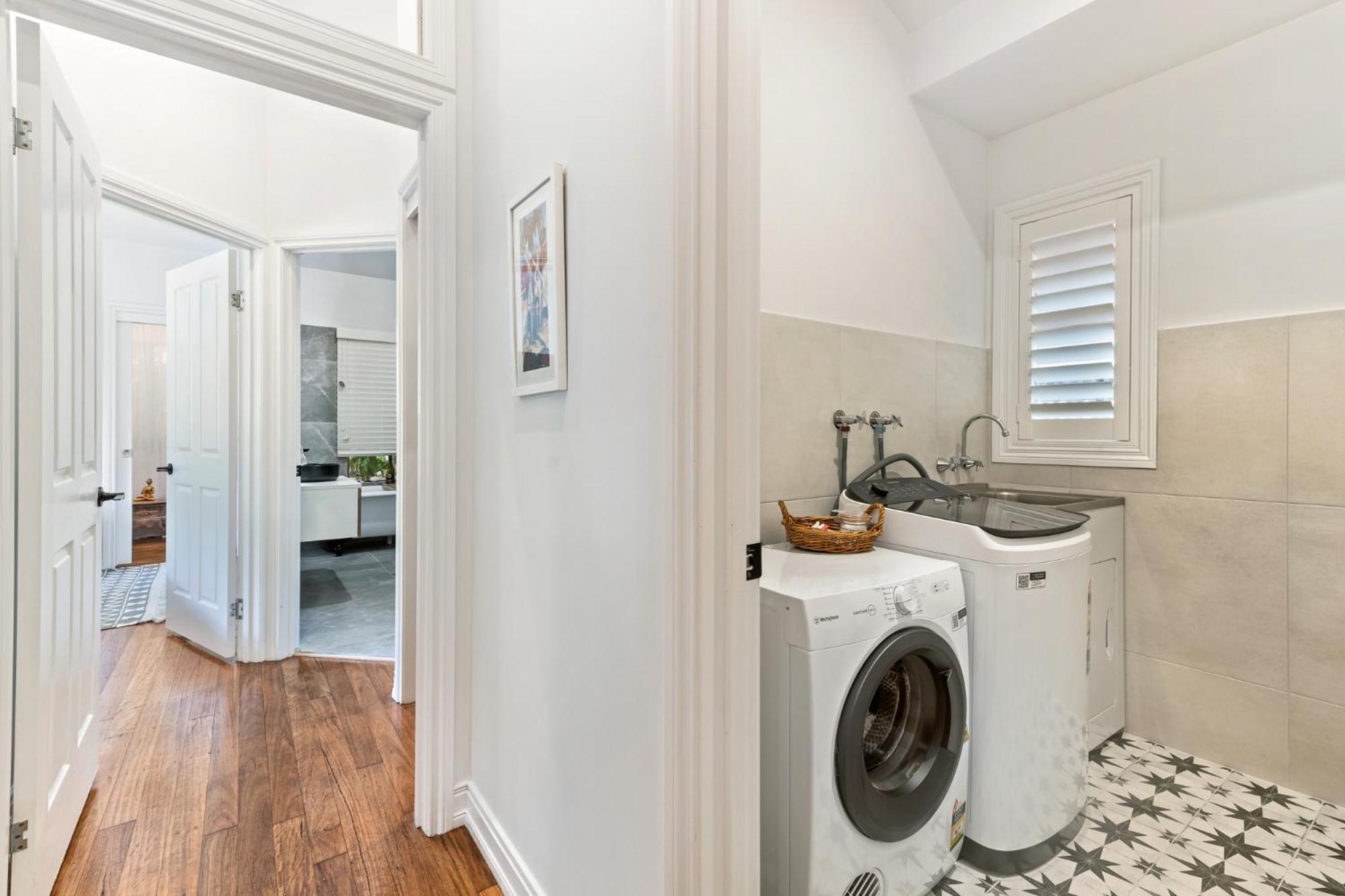 Elevata Villa Montville - Magnesium Spa & Fireplace set in a Lush Tropical Garden