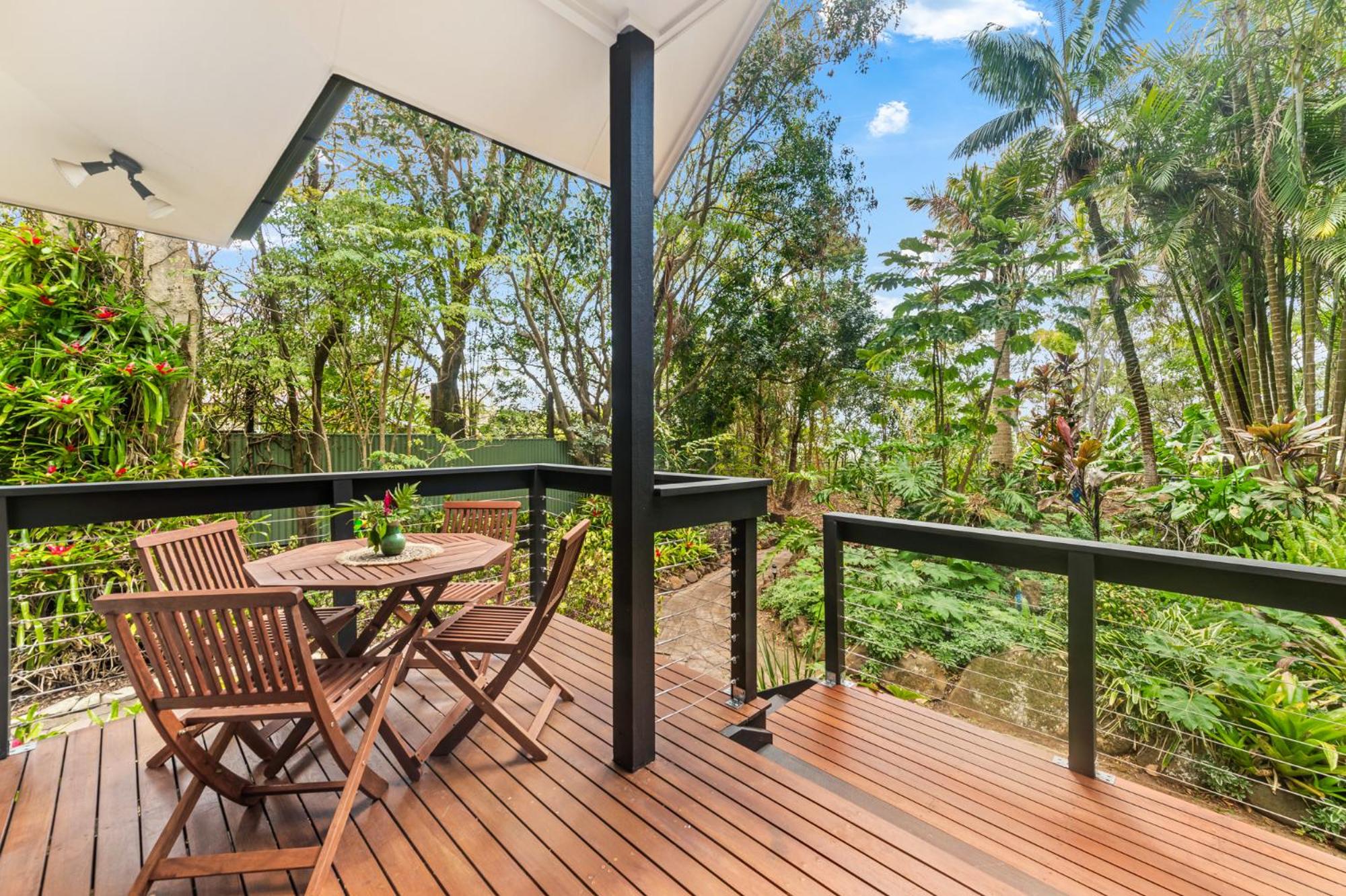 Elevata Villa Montville - Magnesium Spa & Fireplace set in a Lush Tropical Garden