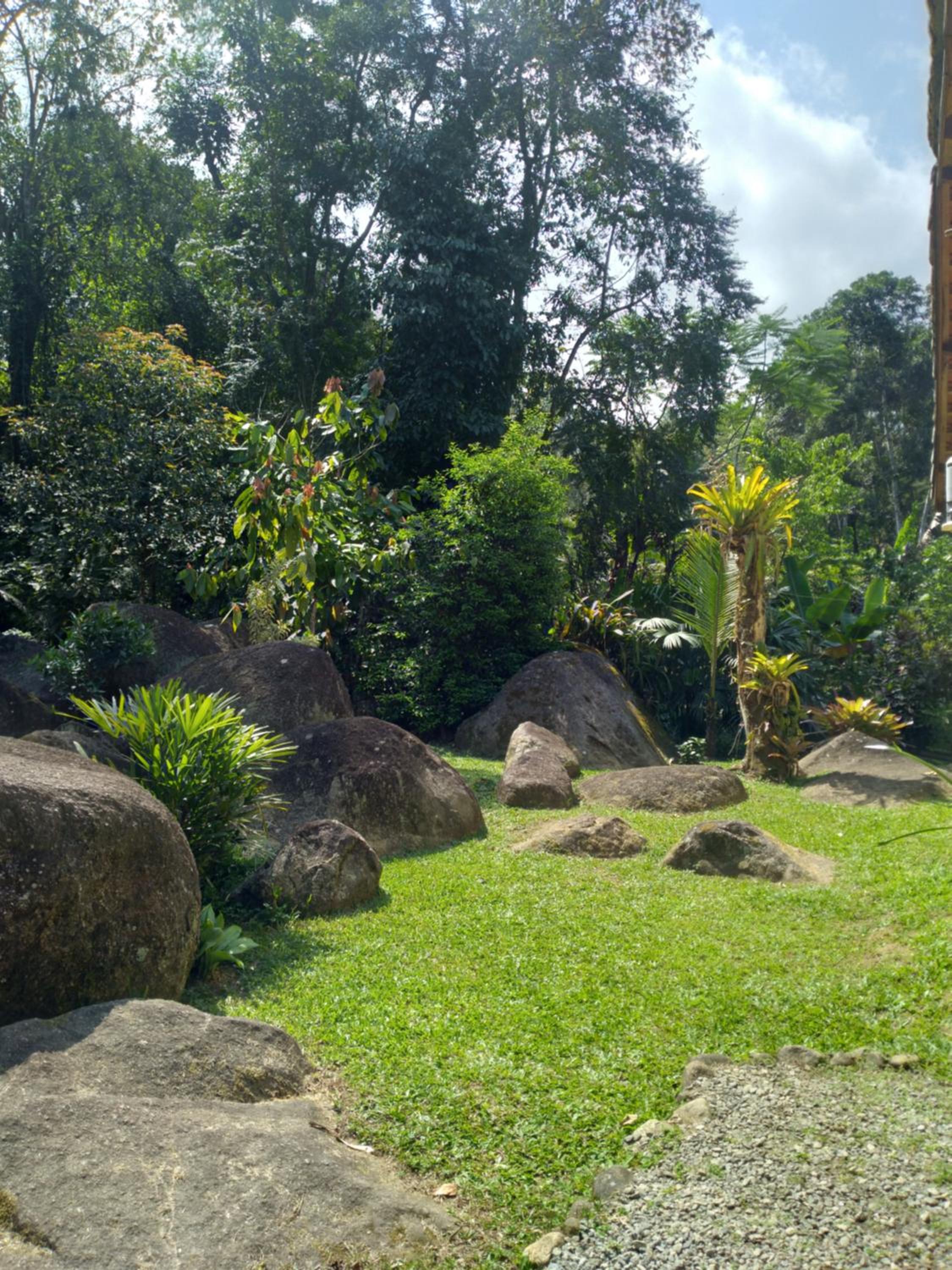 Recanto da Margo 2, casa com acesso a cachoeira até 10 pessoas