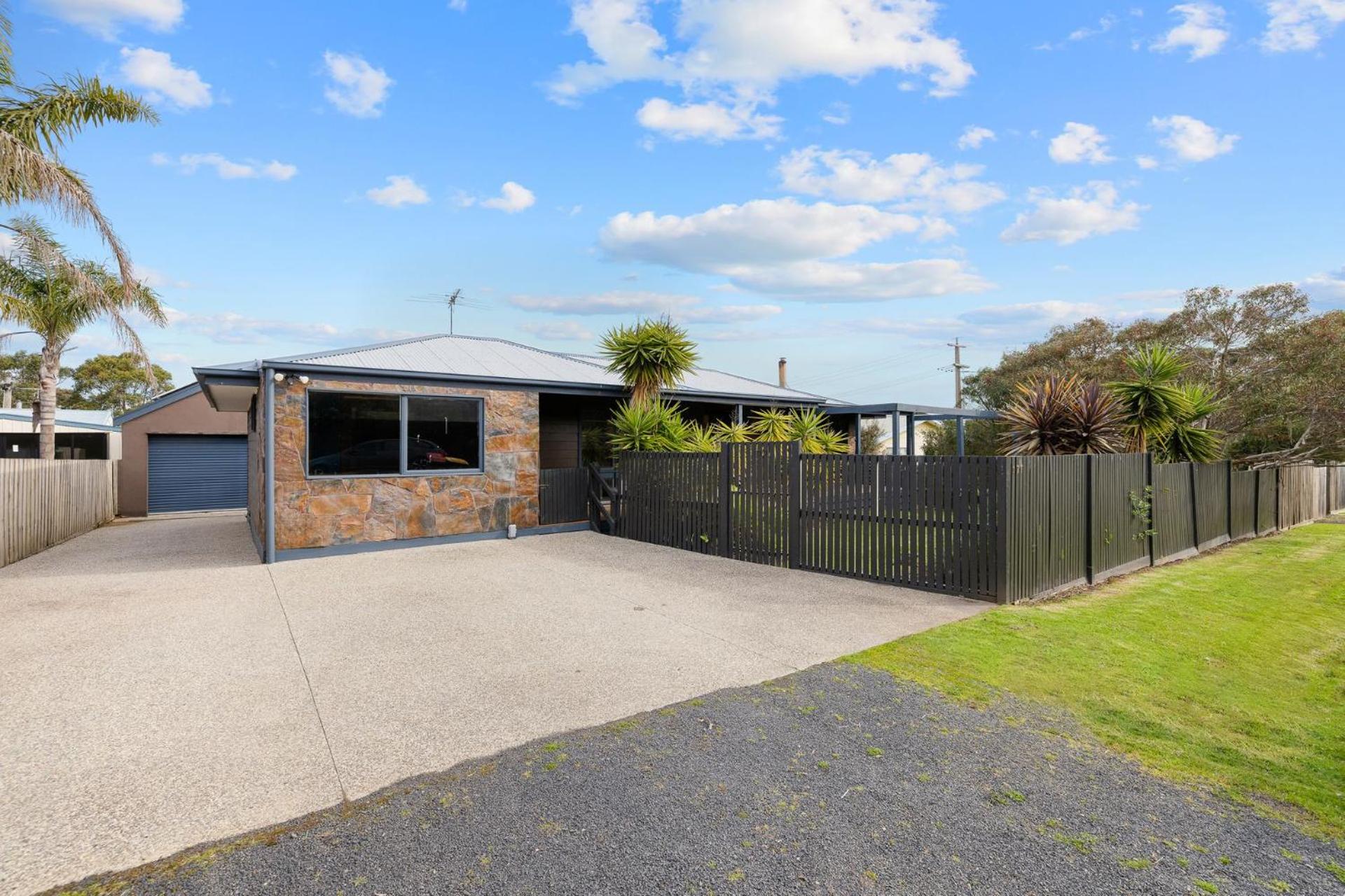 Hotel Back Beach Oasis