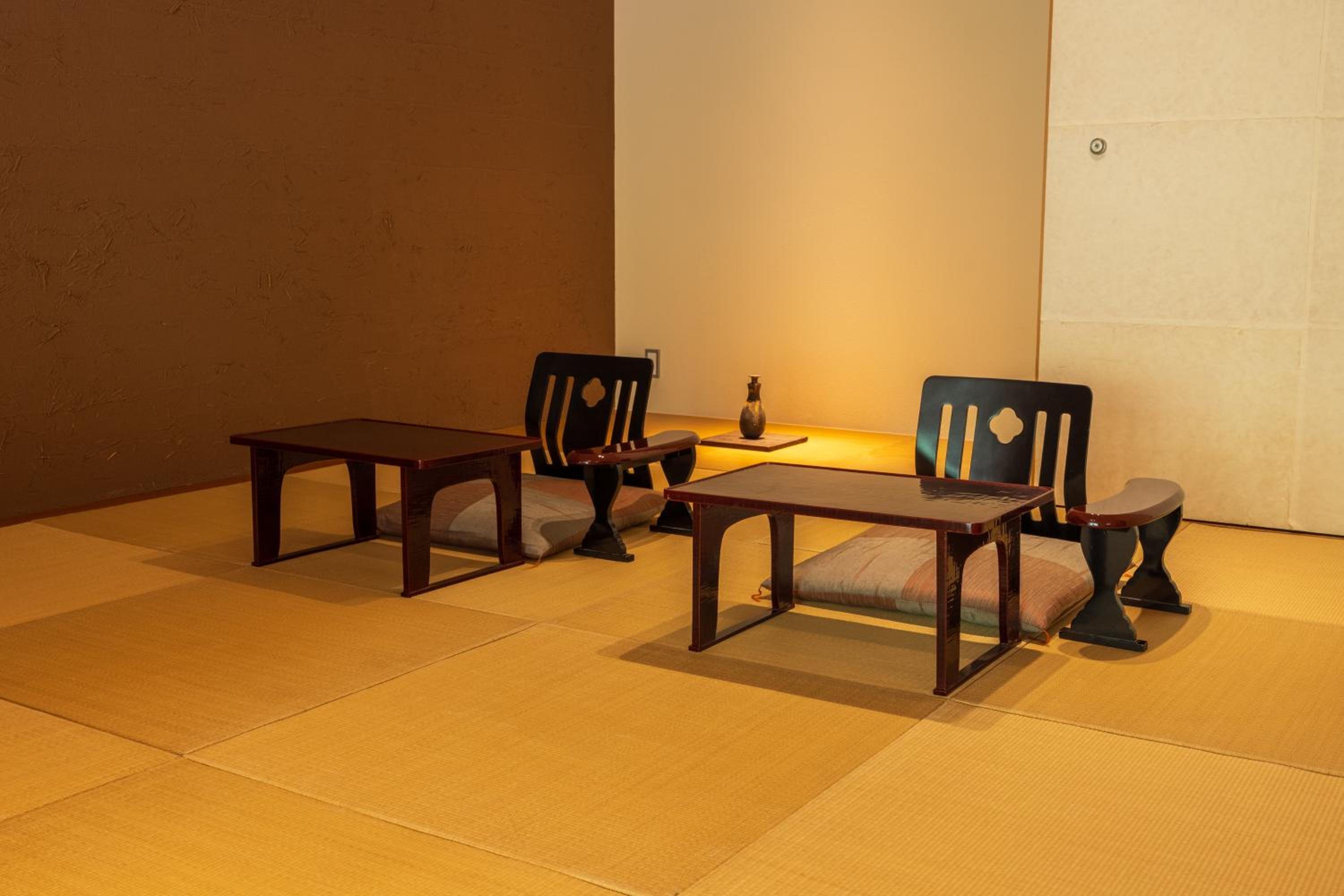 Kinnotake Tonosawa (Adult Only)