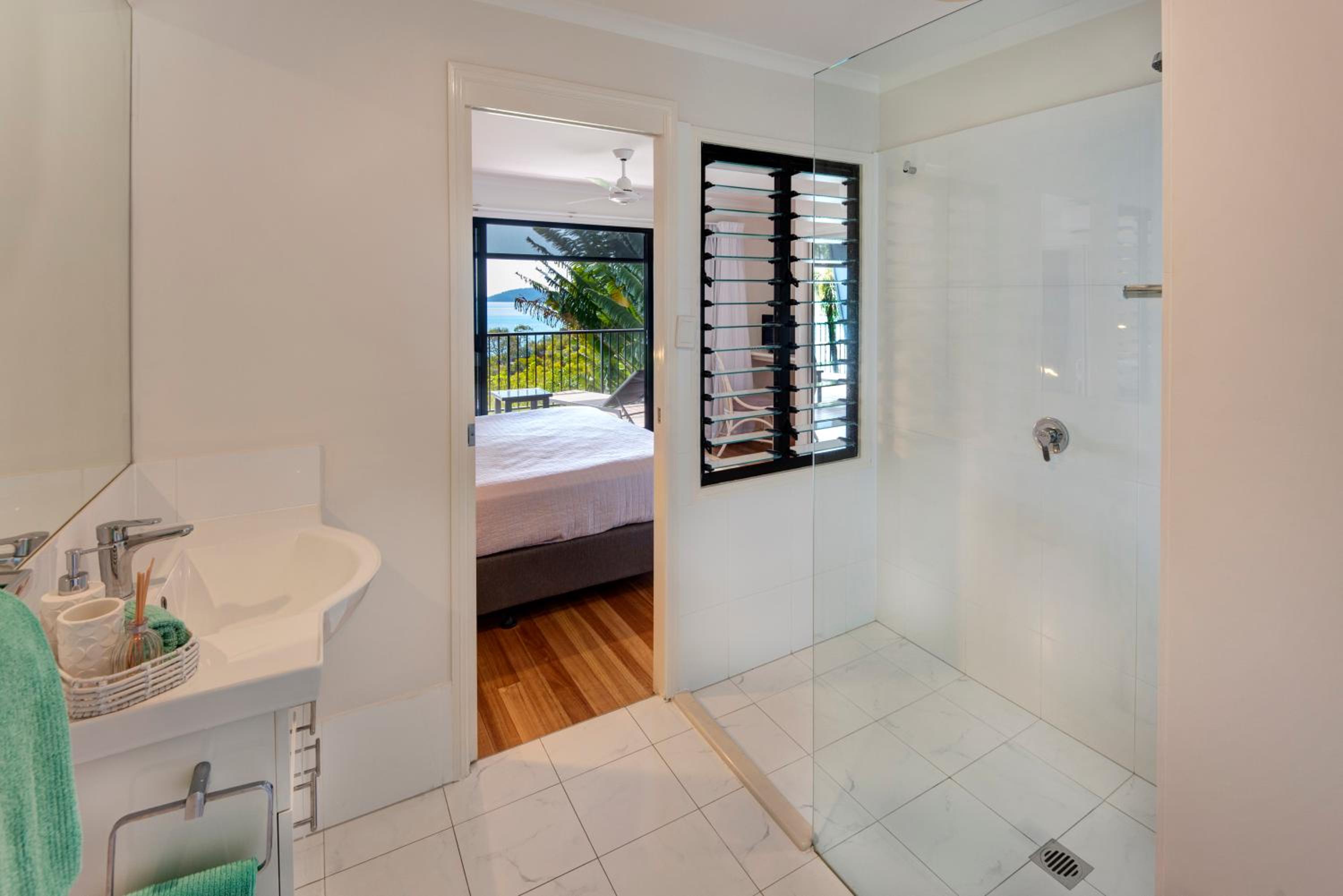 Panorama Apartments on Hamilton Island by HIHA