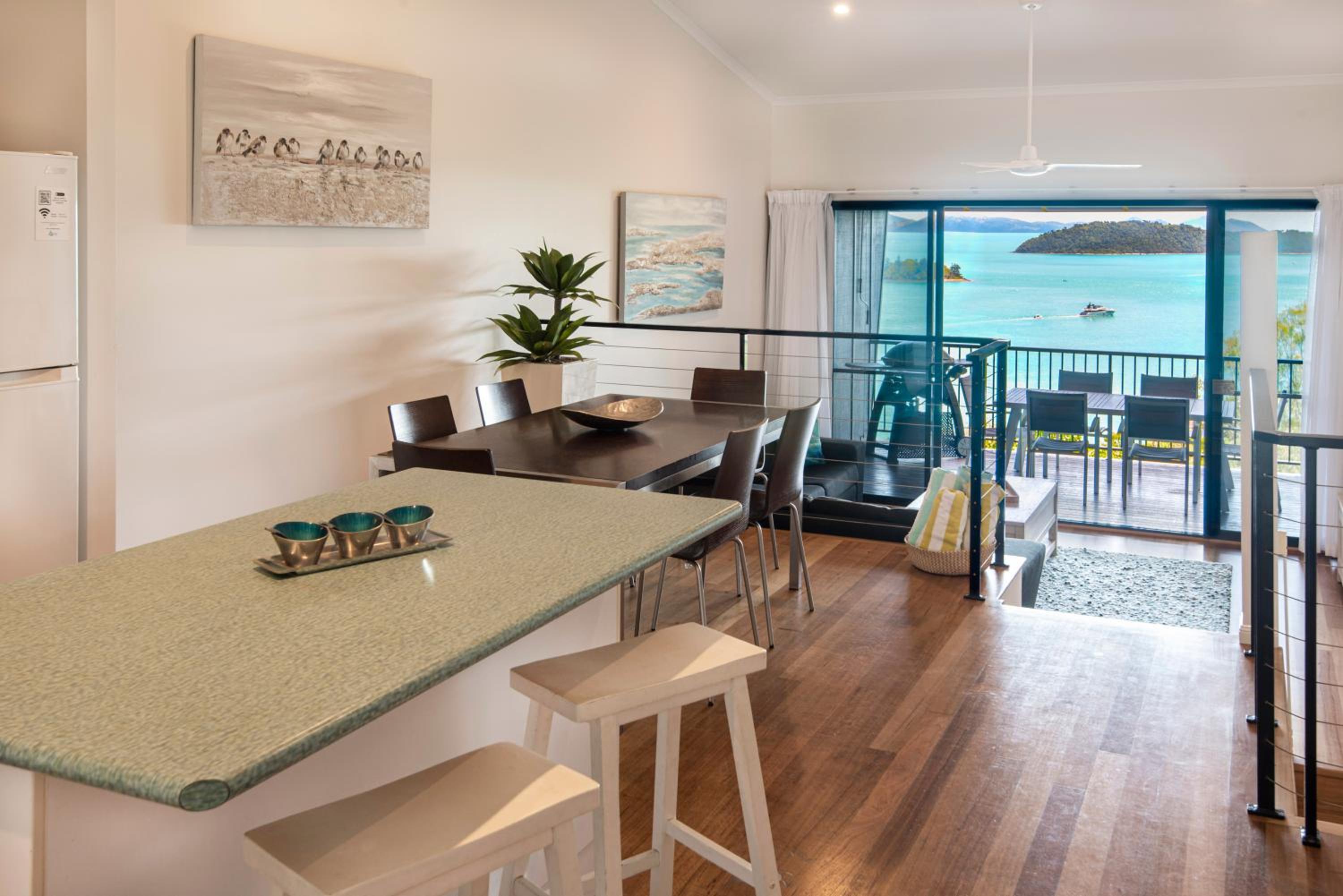 Panorama Apartments on Hamilton Island by HIHA