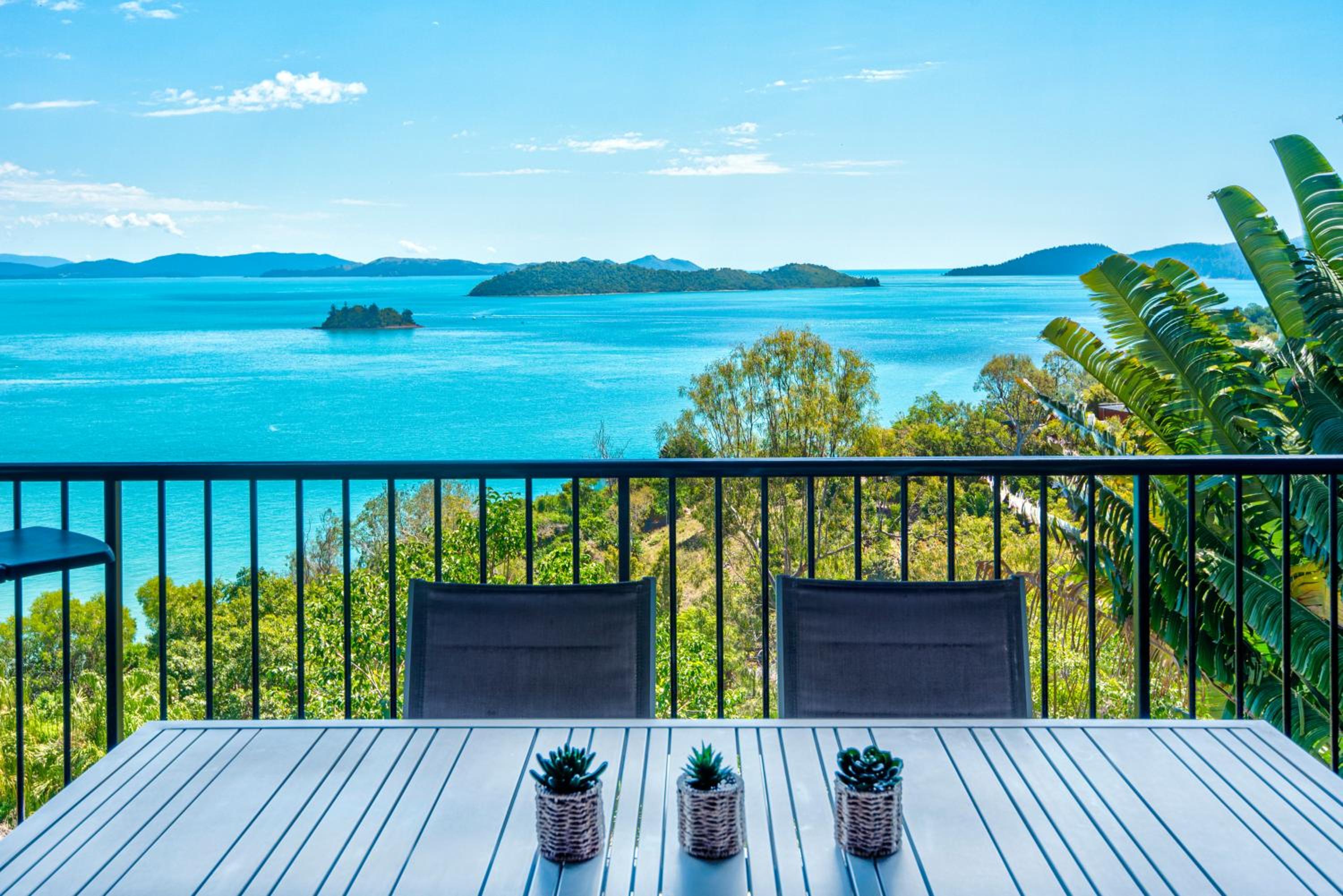 Panorama Apartments on Hamilton Island by HIHA