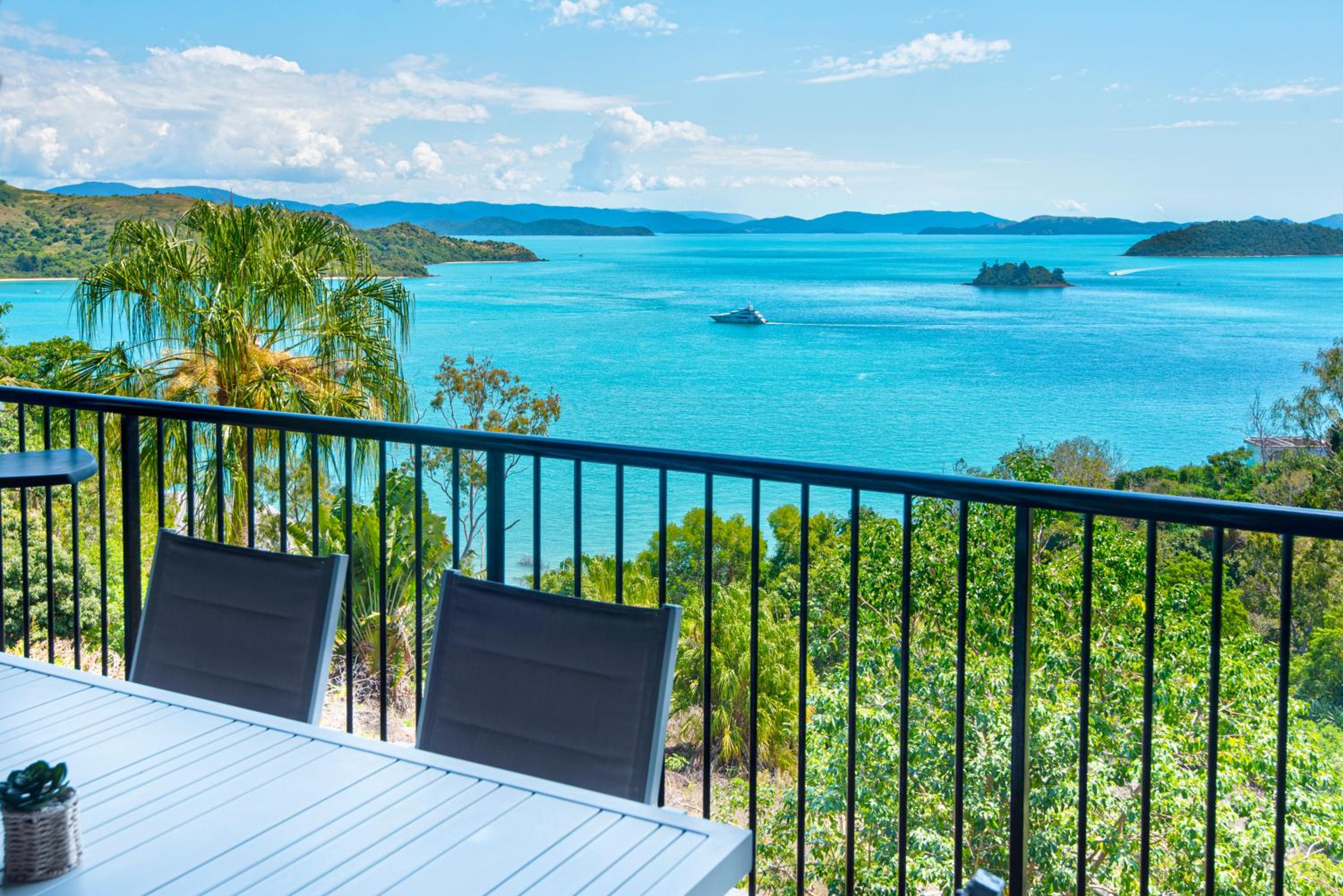 Panorama Apartments on Hamilton Island by HIHA