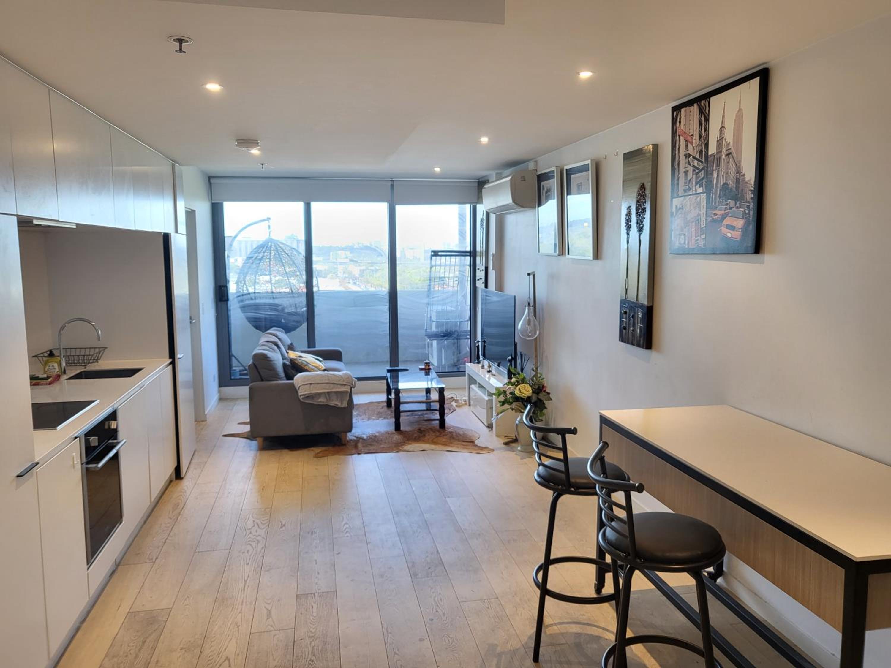 1 BEDROOM STUNNING VIEW APARTMENT