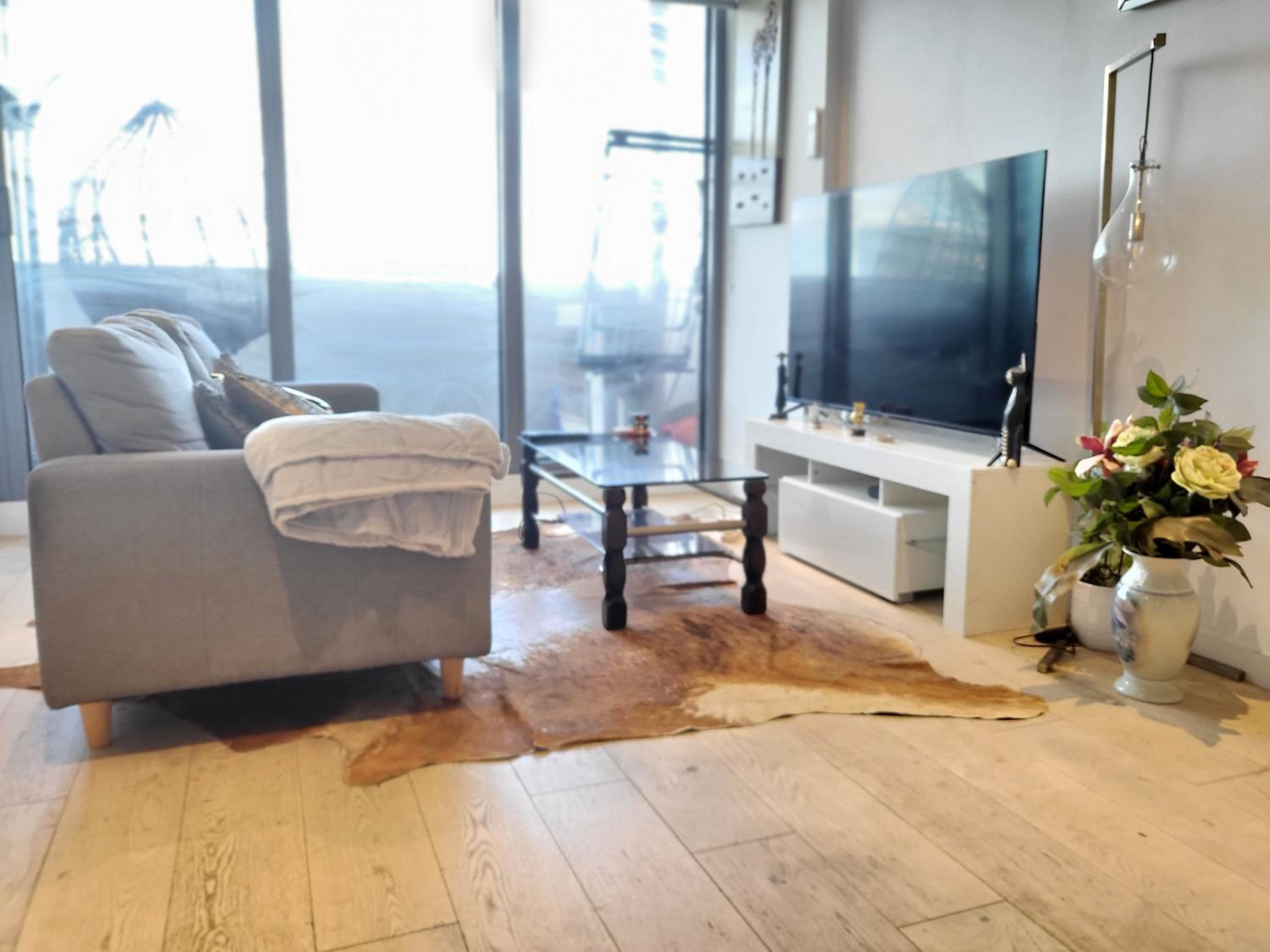1 BEDROOM STUNNING VIEW APARTMENT