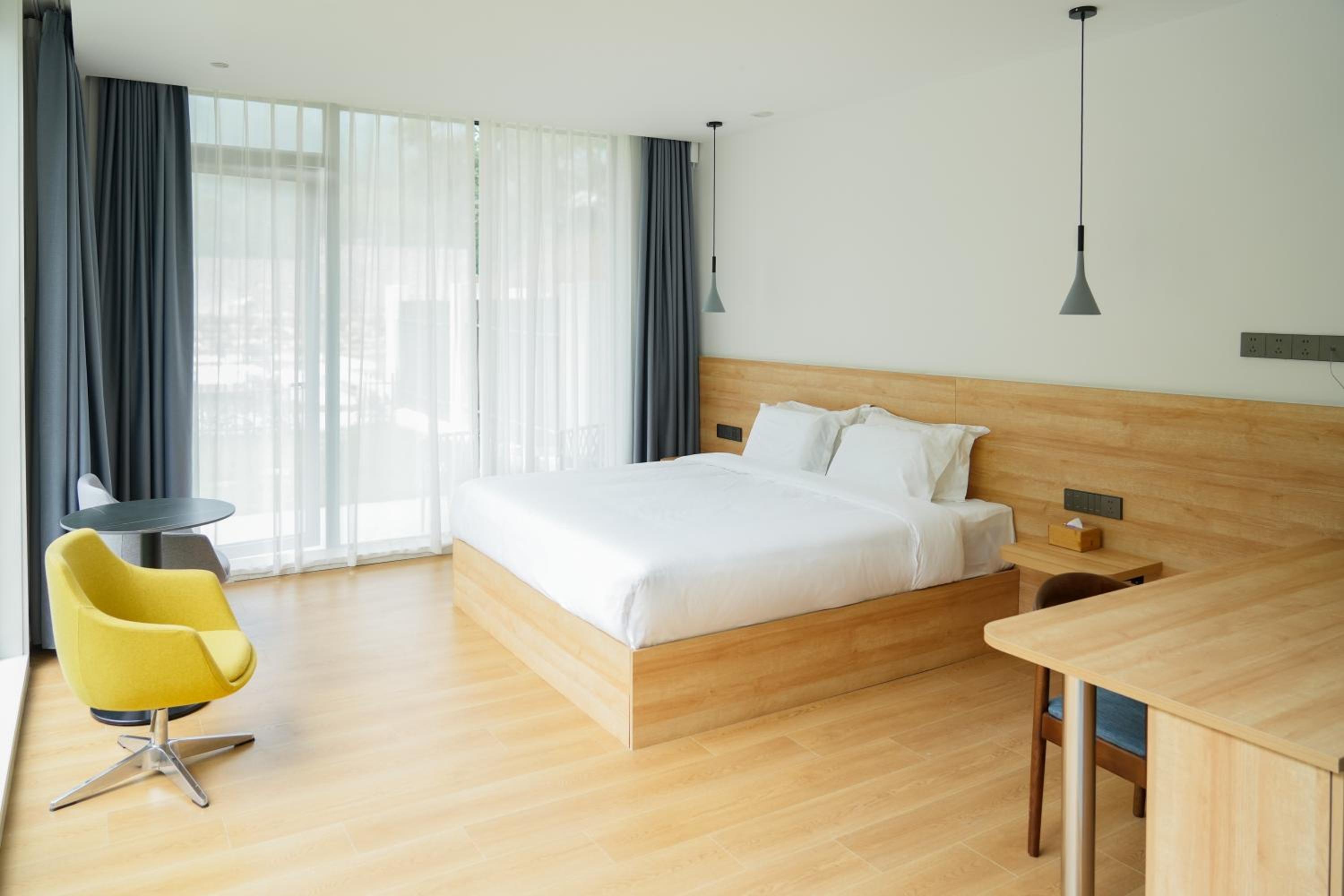 Brandy Manor Wild Luxury B&B - Jinzhai Branch