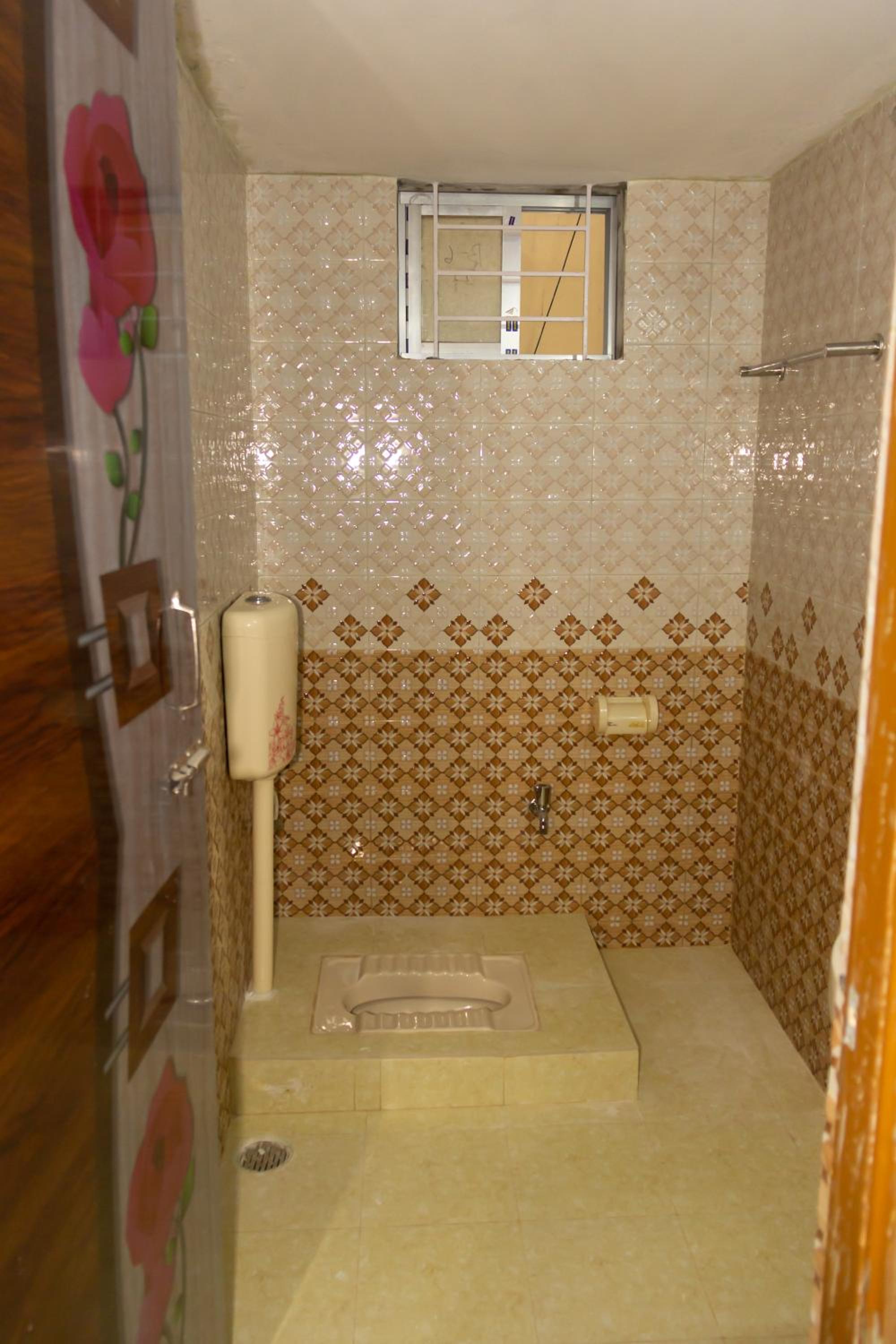 Lovely 3BHK Airport Close Furnished Family Apartment