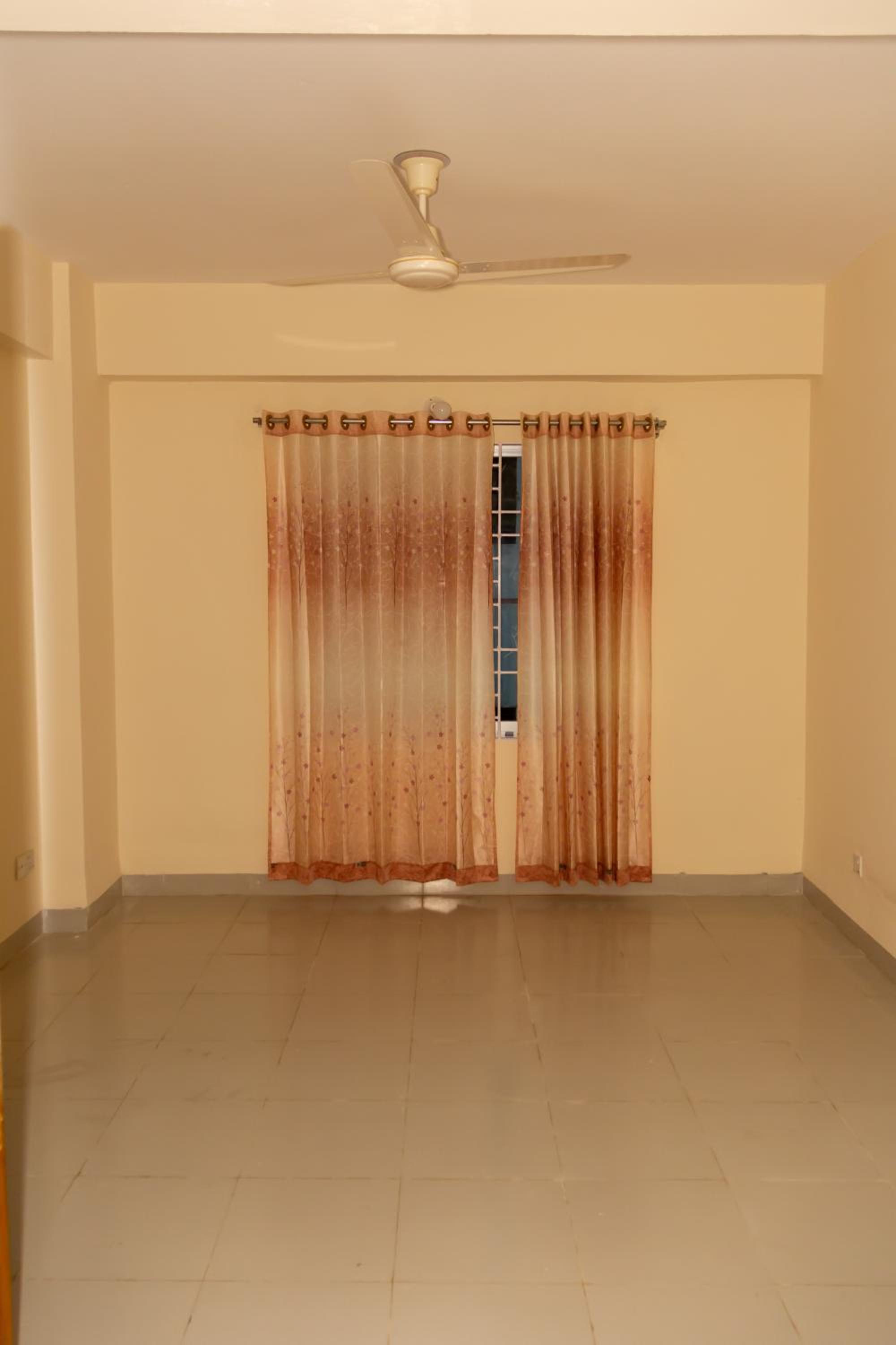 Lovely 3BHK Airport Close Furnished Family Apartment