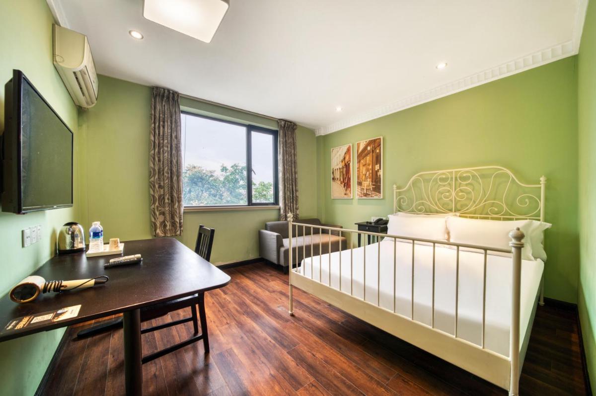 Men Tang Hotel