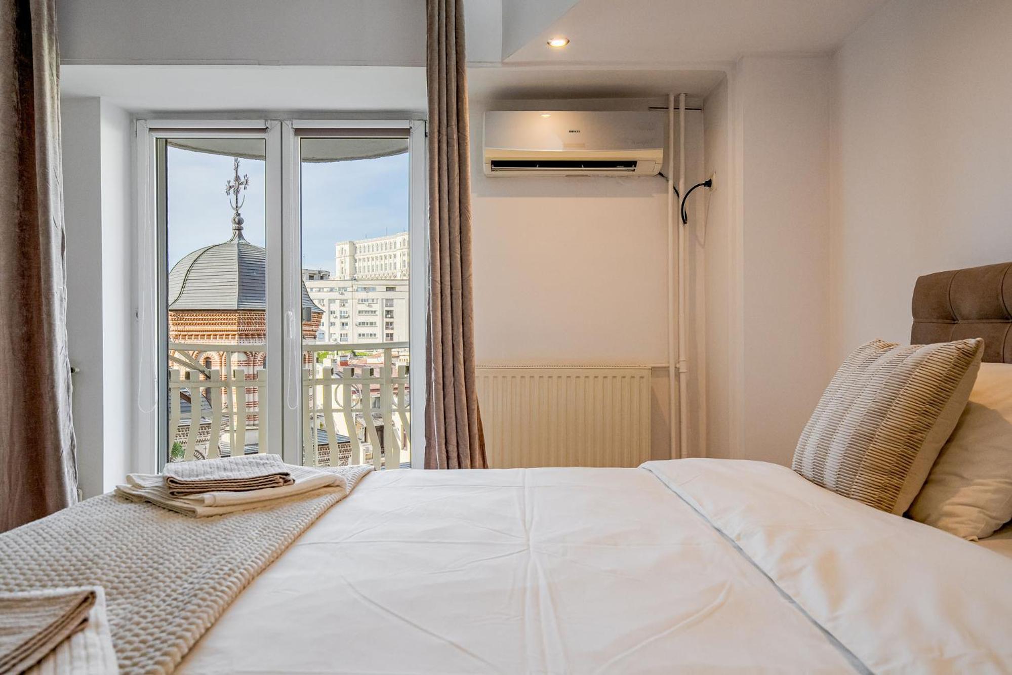 Old City Center River View-4BR-Parliament-Metro-Park