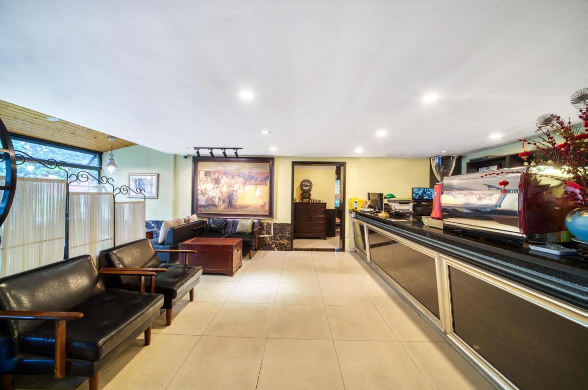 Men Tang Hotel