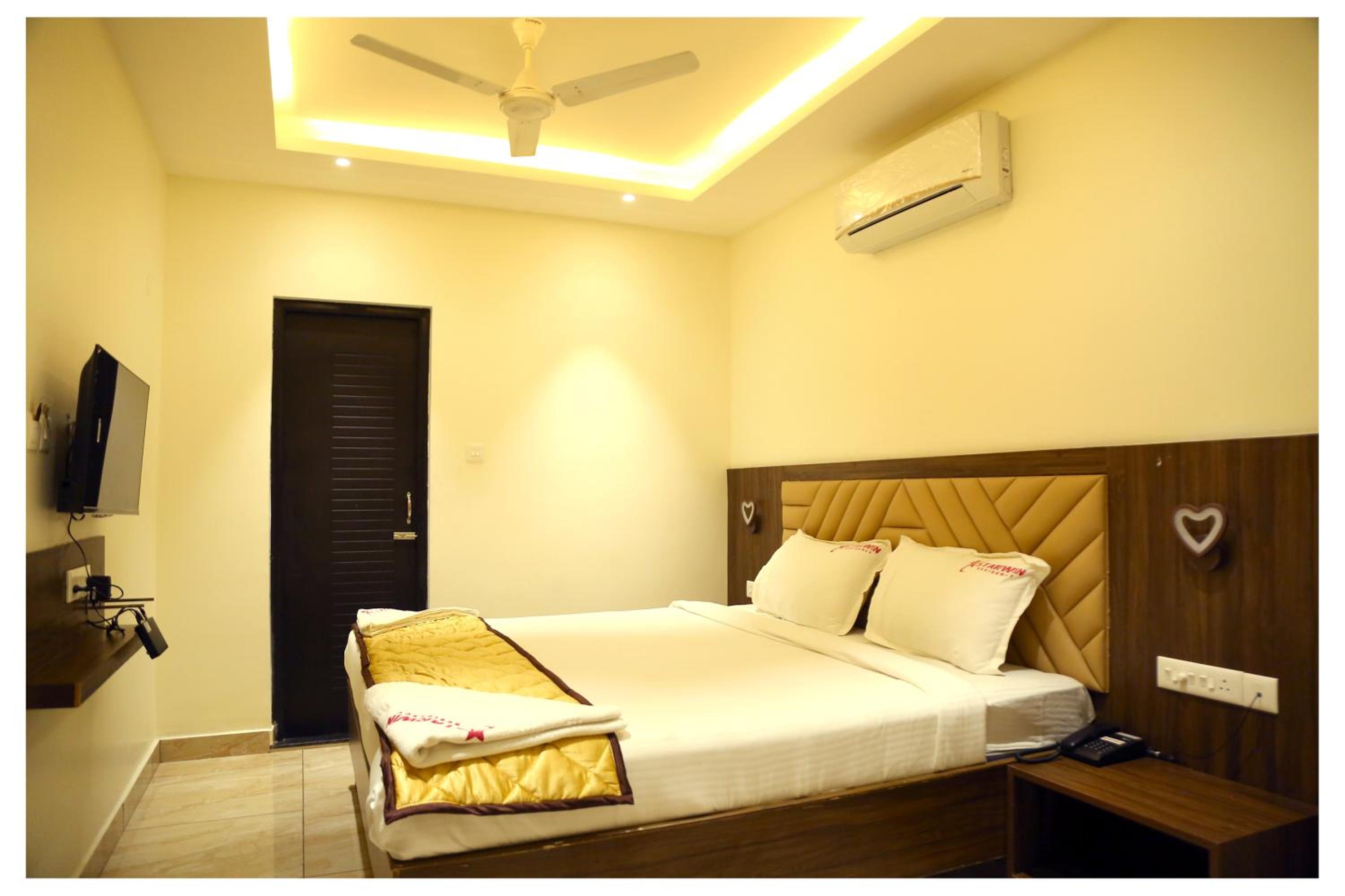 Starwin Residency