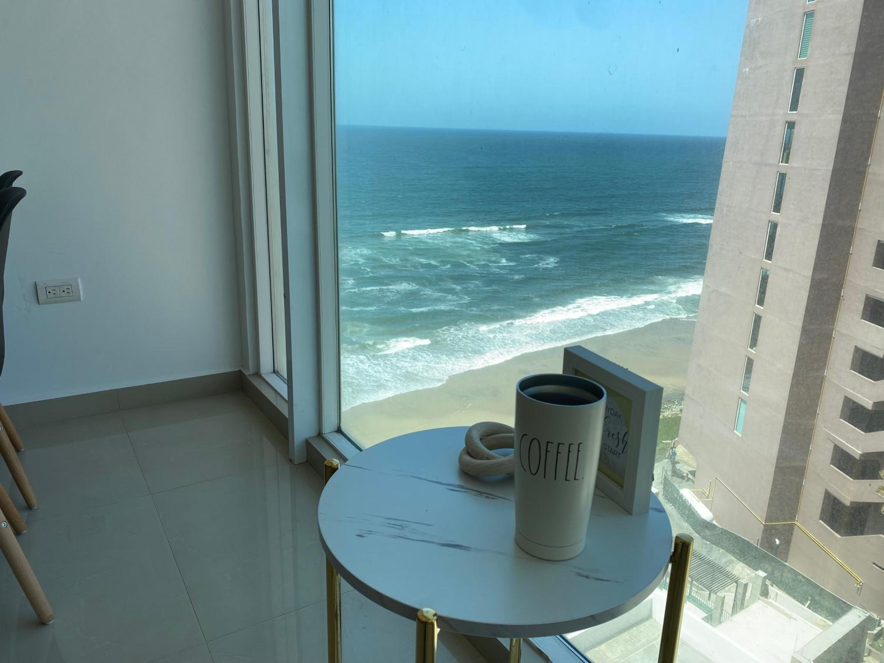 Hermoso Departamento frente al Mar view 3