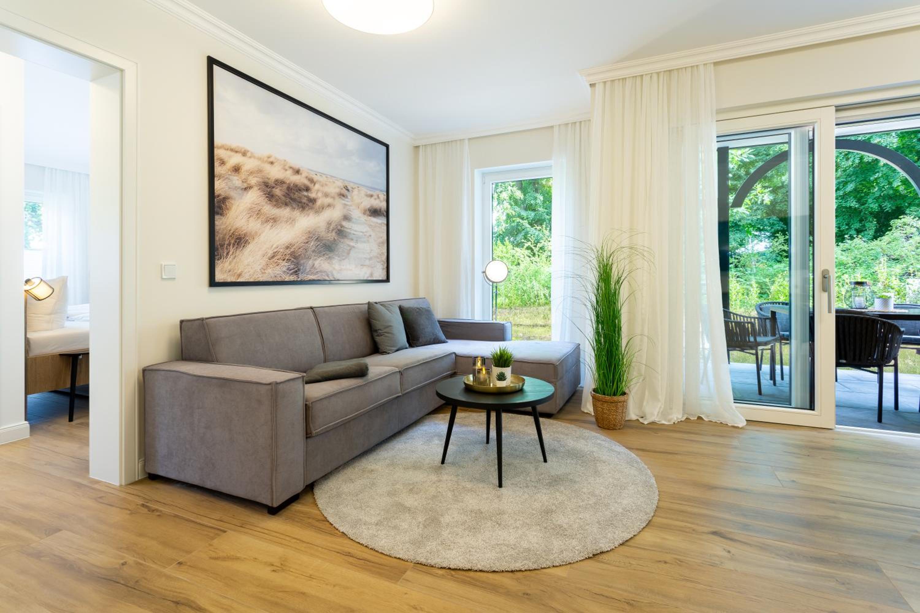 Villa Chloe Binz Appartements exklusiv in Top Lage mit Strandkorb am Strand