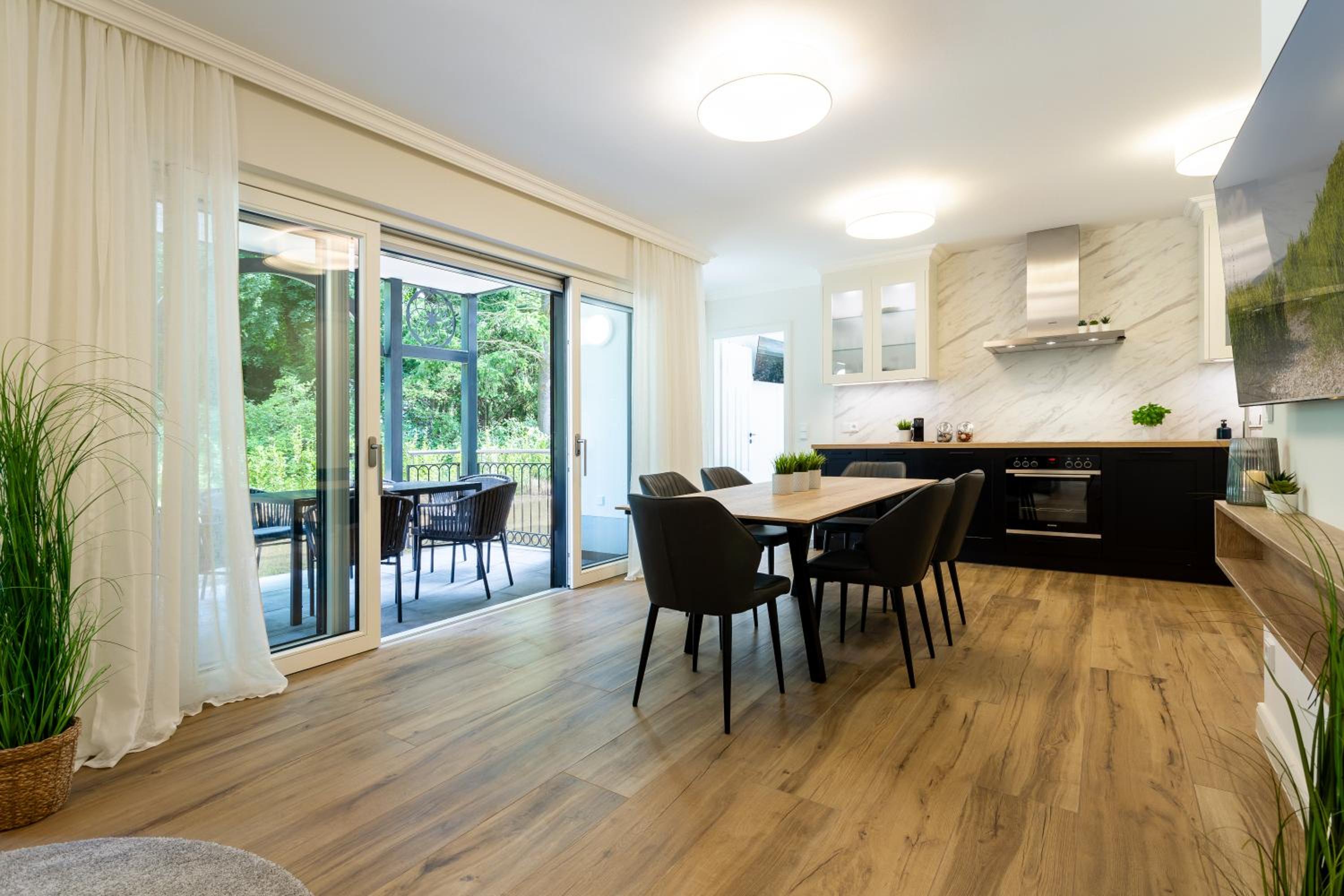 Villa Chloe Binz Appartements exklusiv in Top Lage mit Strandkorb am Strand