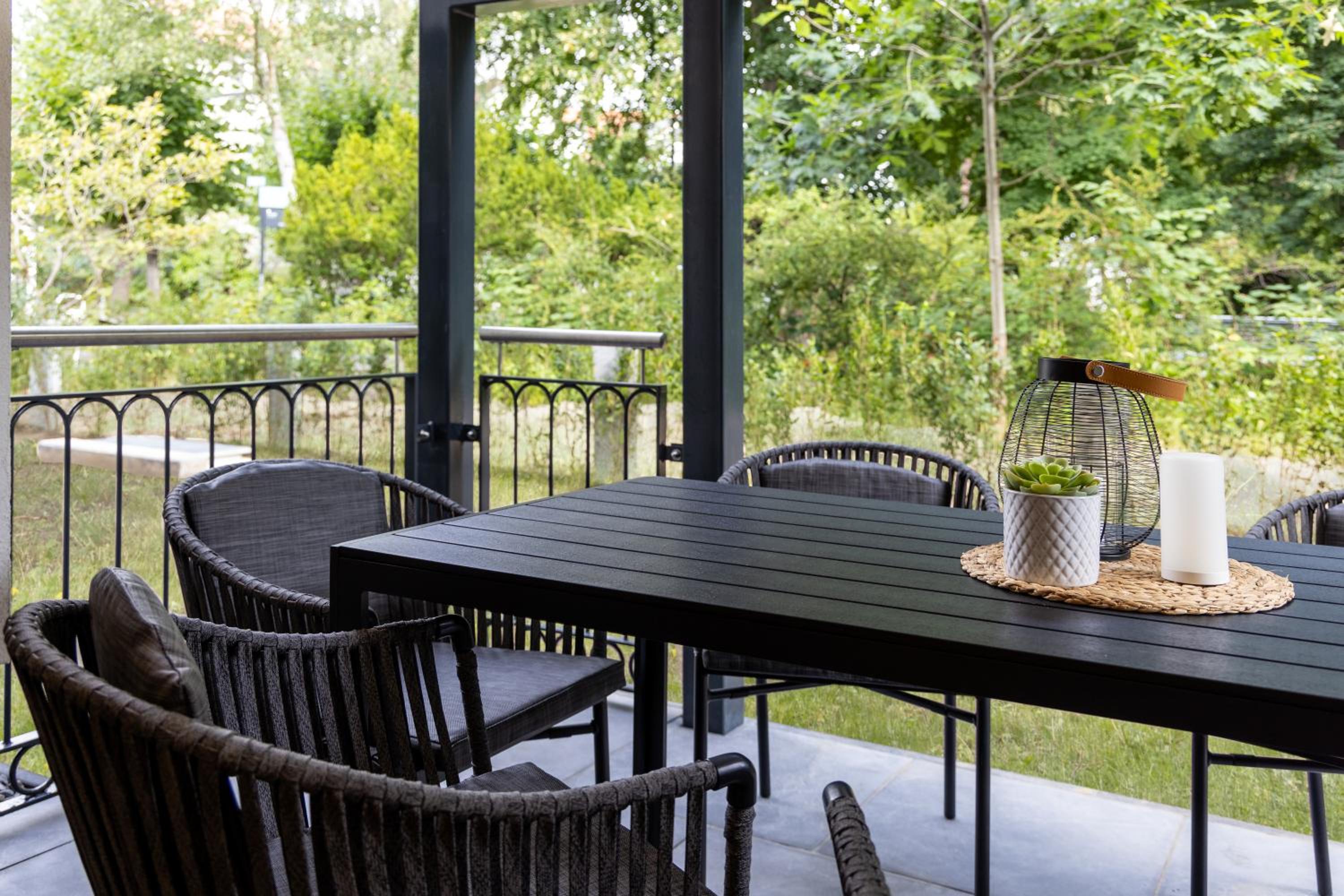 Villa Chloe Binz Appartements exklusiv in Top Lage mit Strandkorb am Strand