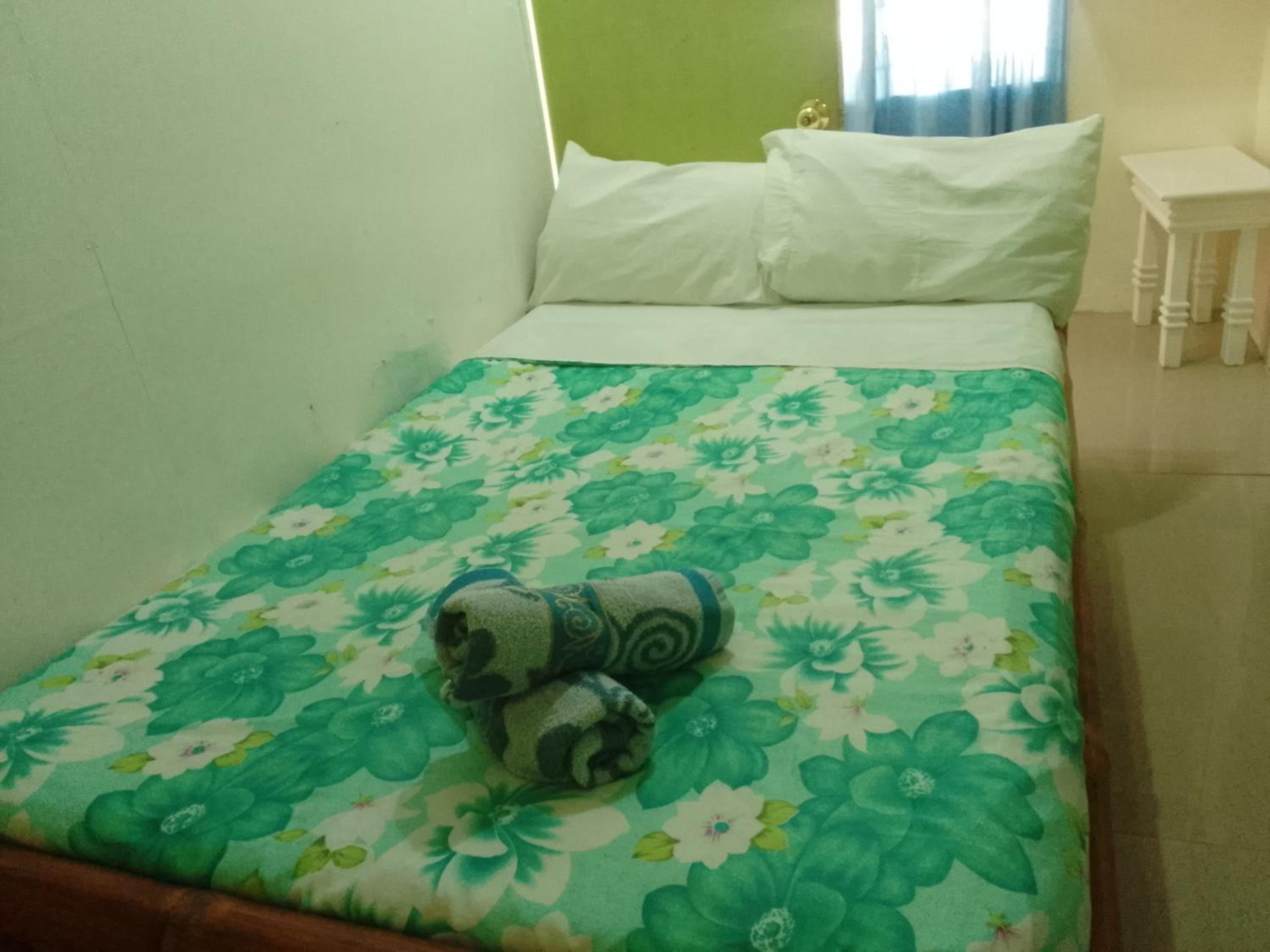 Cronin Residence, Oslob - 10
