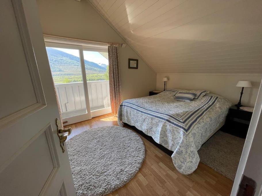 Koselig hus med fin utsikt