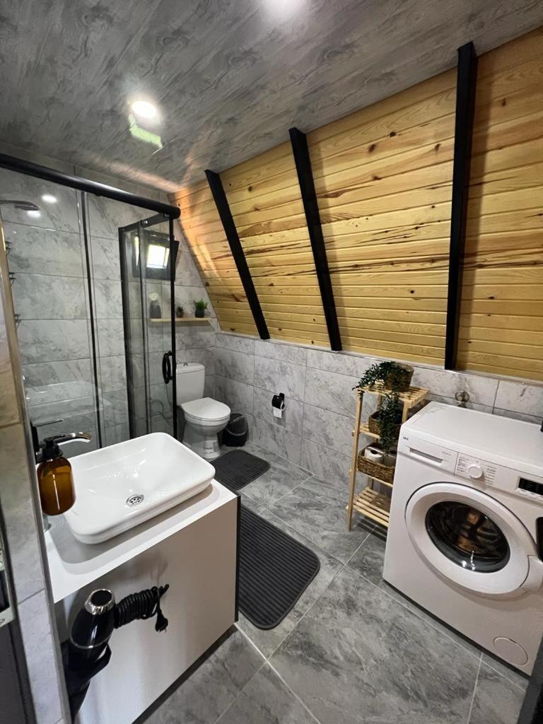 LAGOM BUNGALOW