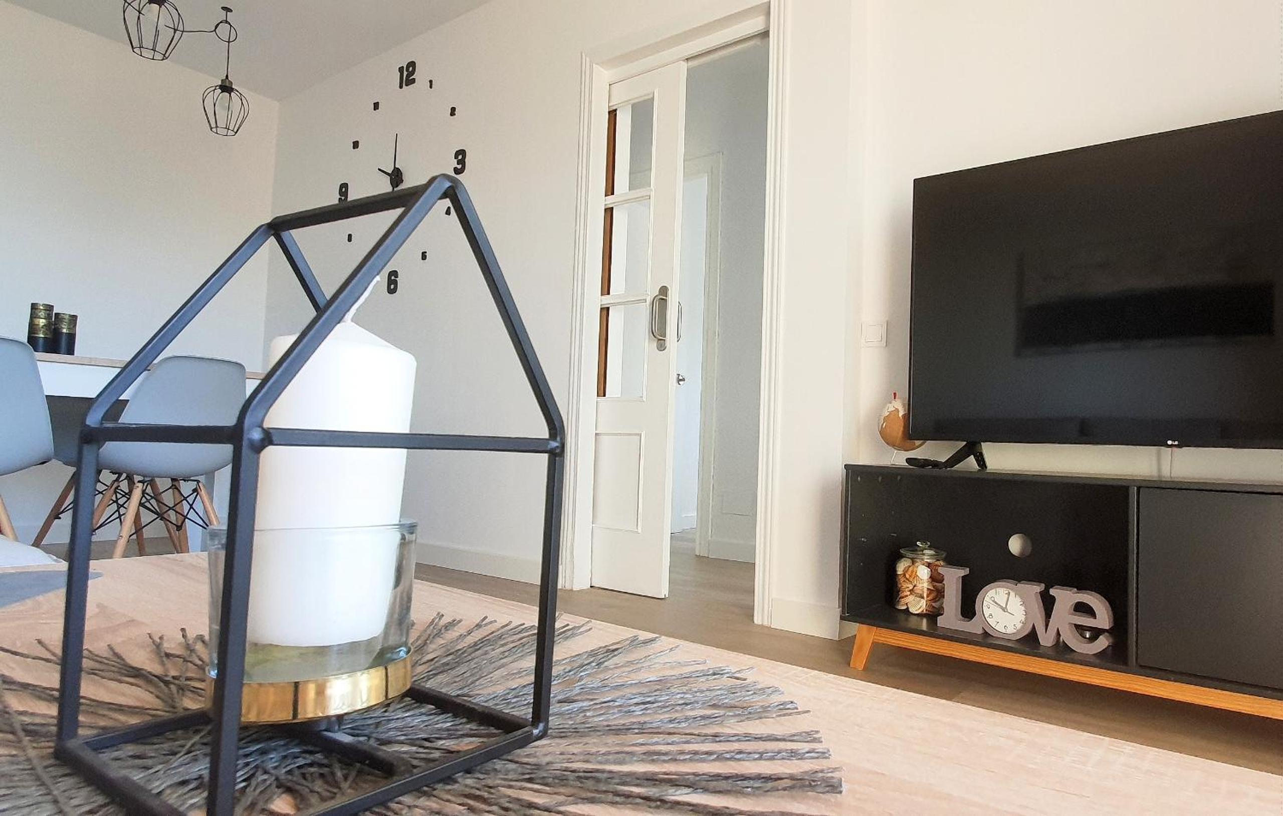 PALM TOWER APARTMENT