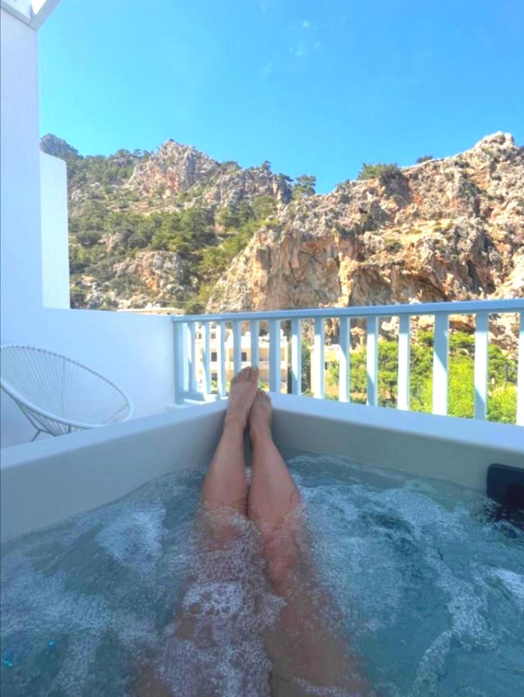 Enilion Luxury Suites