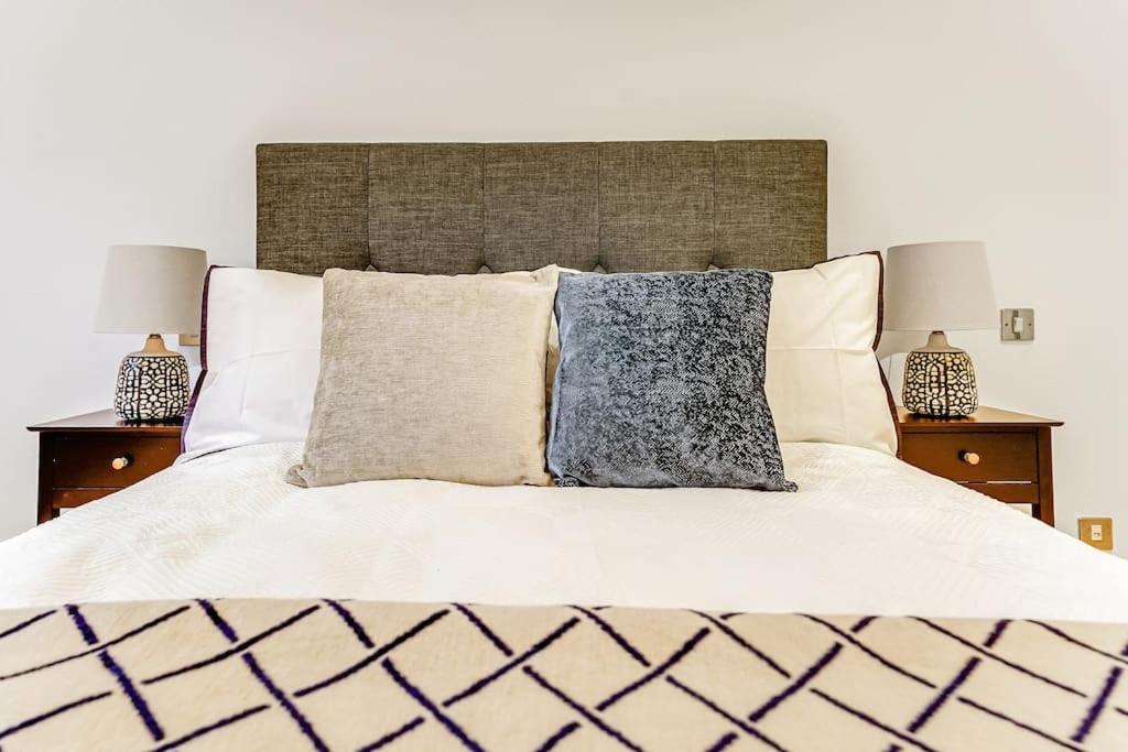 Spacious 1 Bedroom Apt near Marble Arch