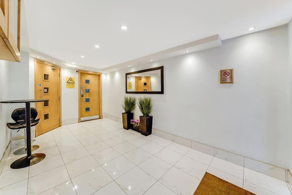 Spacious 1 Bedroom Apt near Marble Arch
