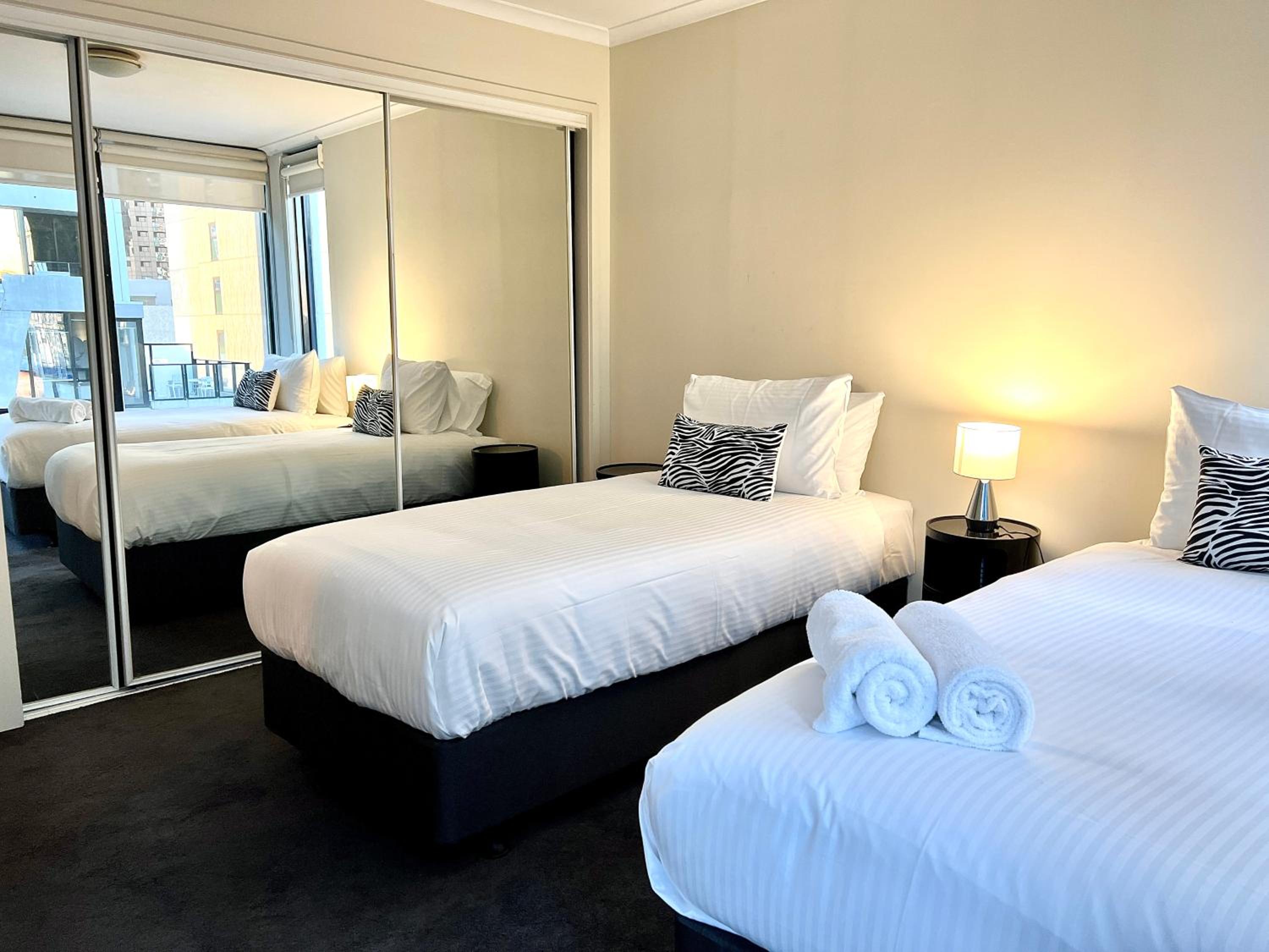 ReadySet Apartments on Kavanagh