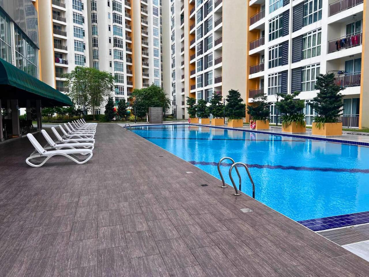 3Bed Family House KSL Residence Taman Daya