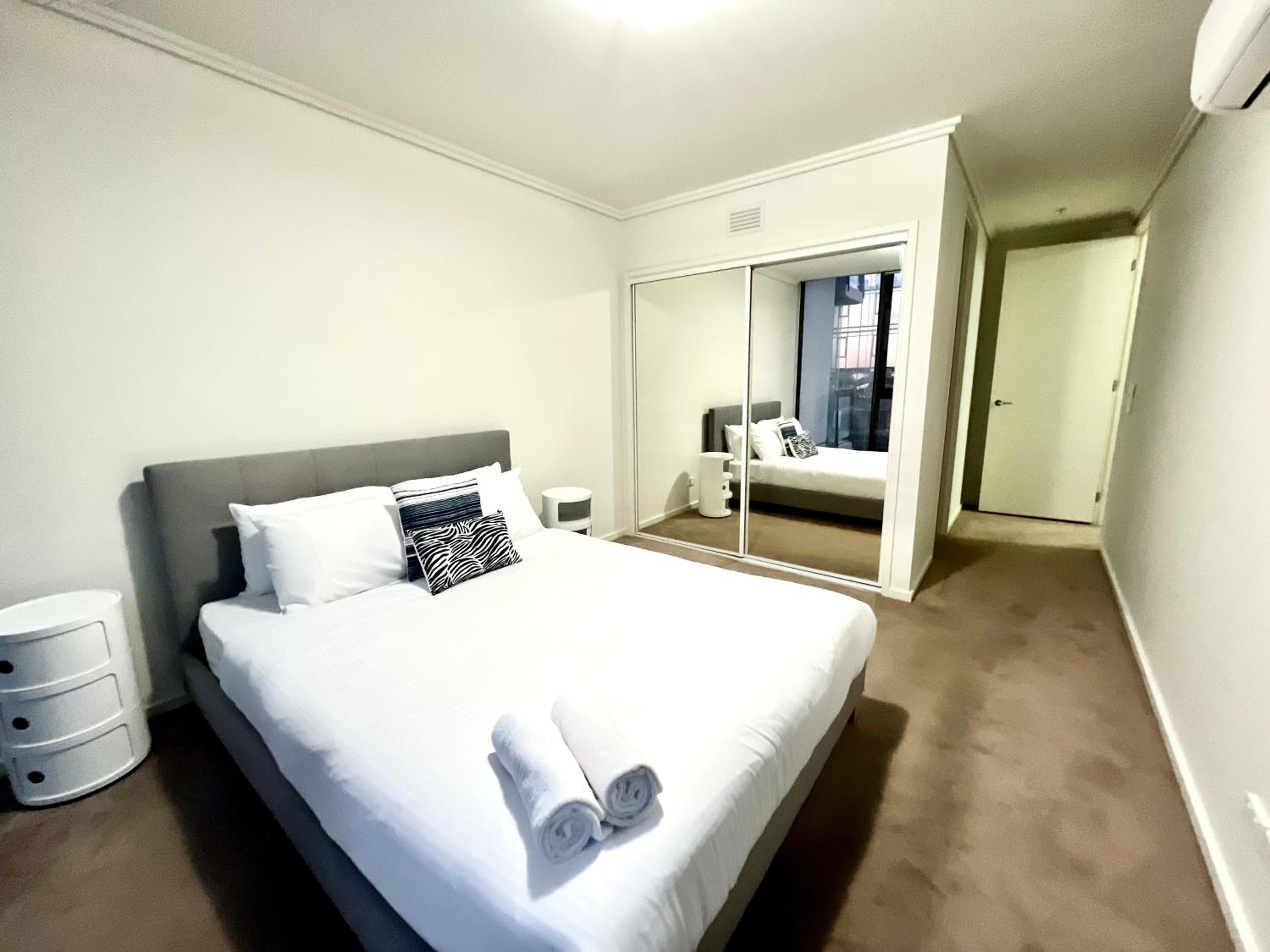 ReadySet Apartments at Sentinel