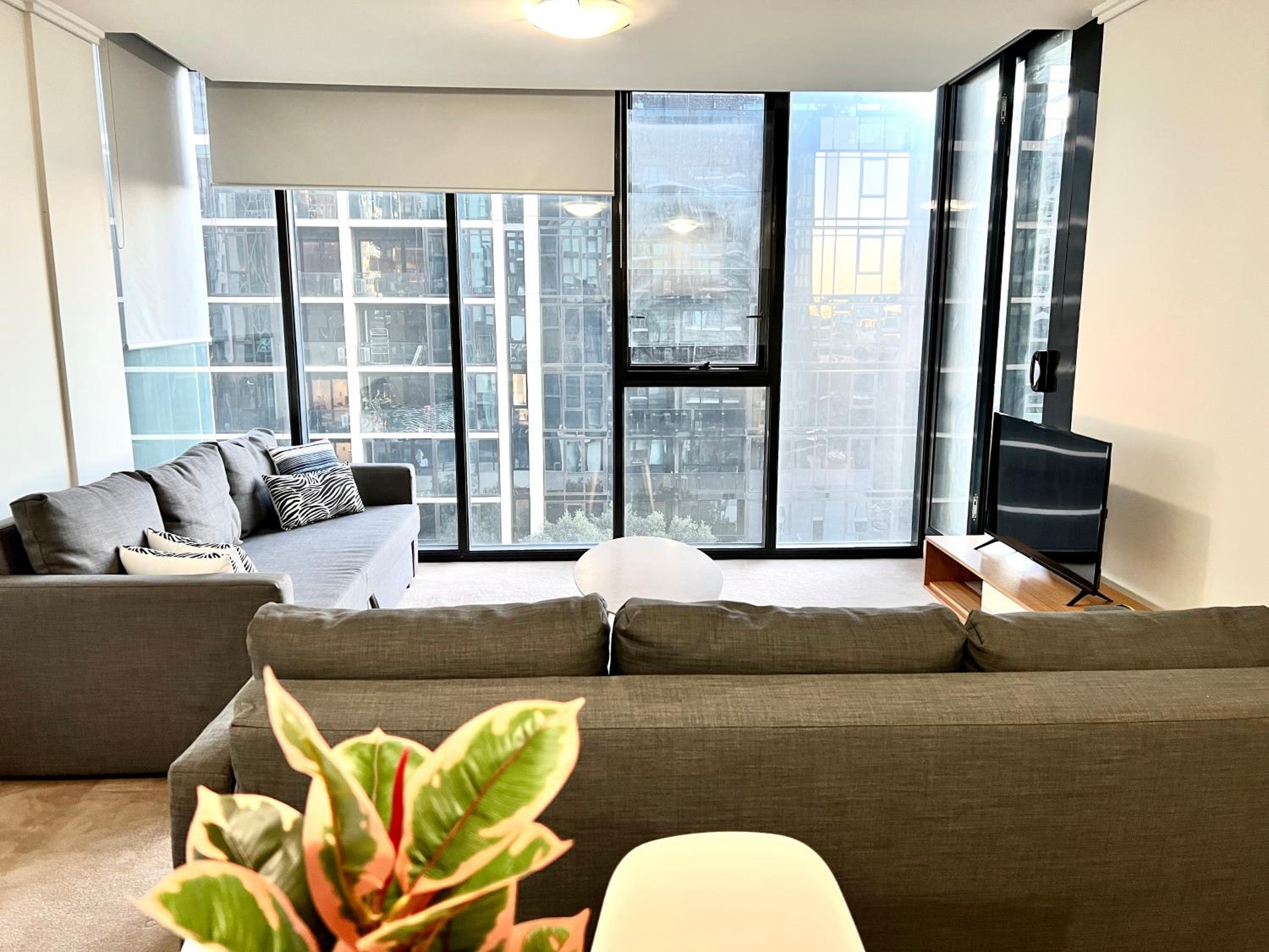 ReadySet Apartments at Sentinel