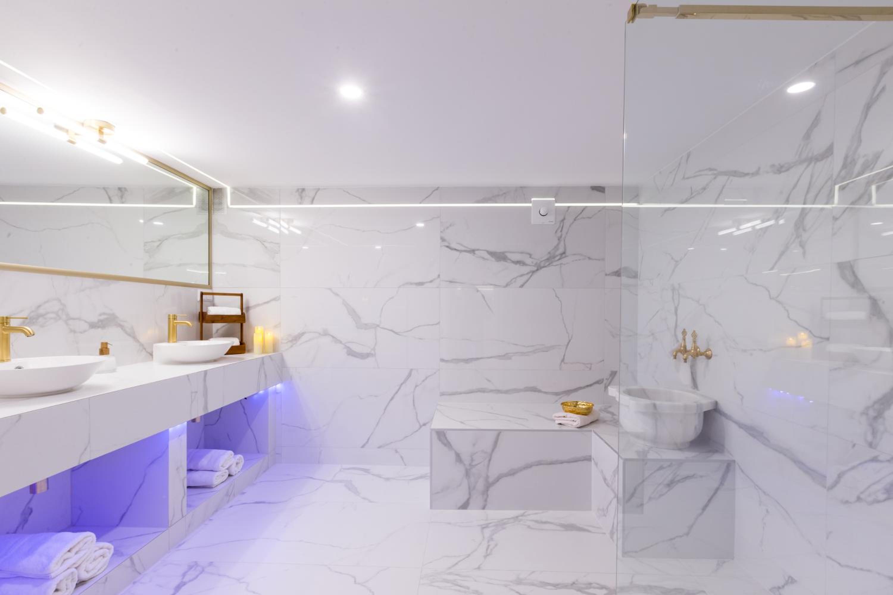 Hevals Spa & Design Apartment