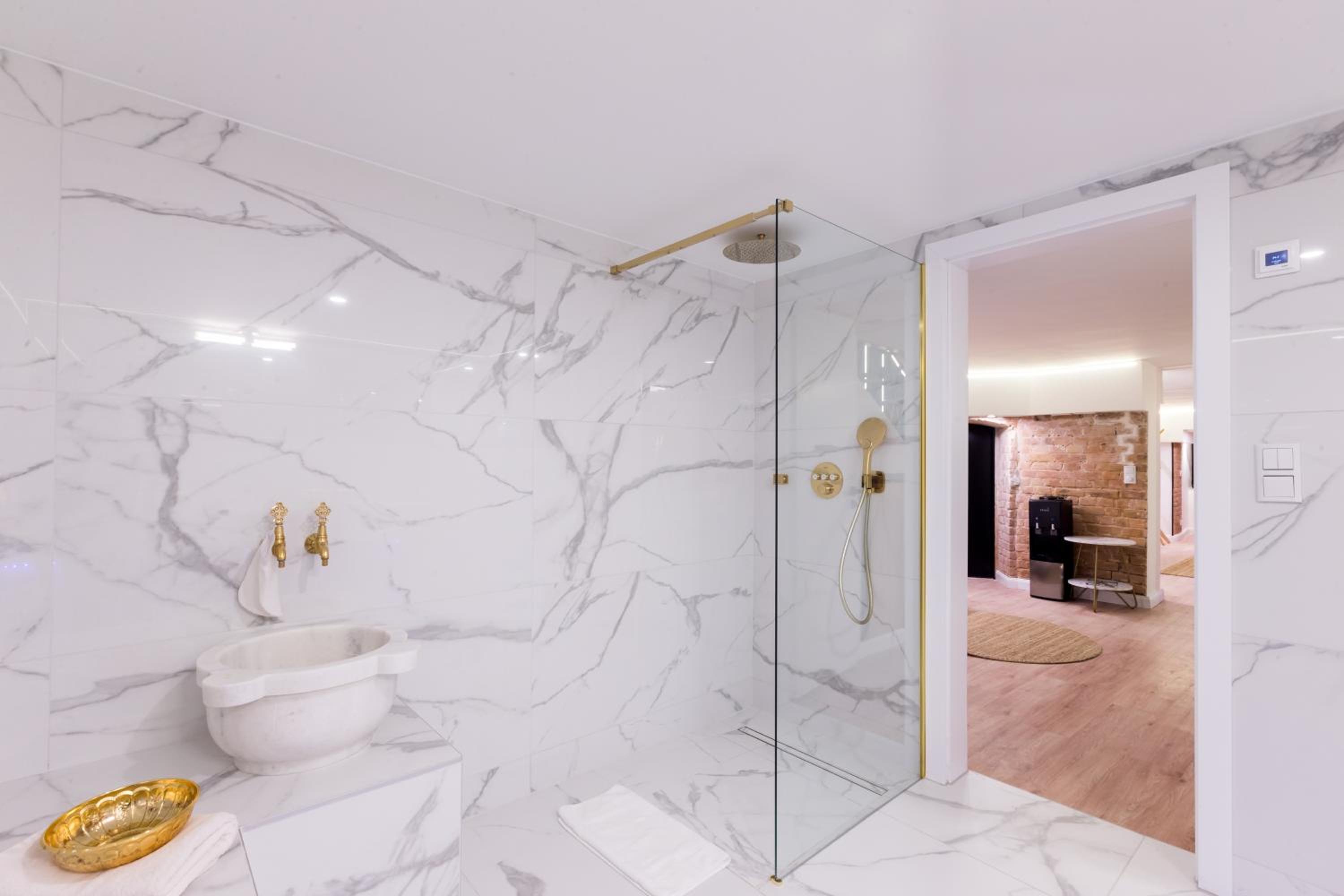 Hevals Spa & Design Apartment