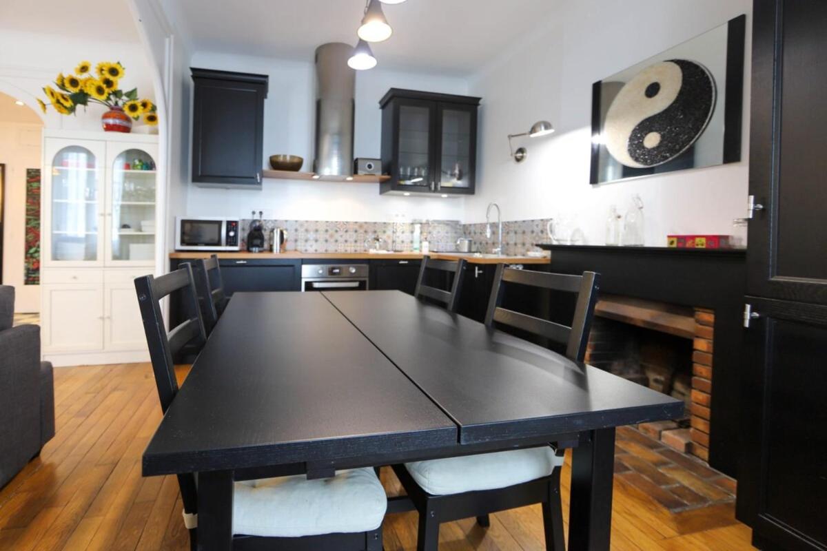 Cozy comfort 3 mins from the lake - parking