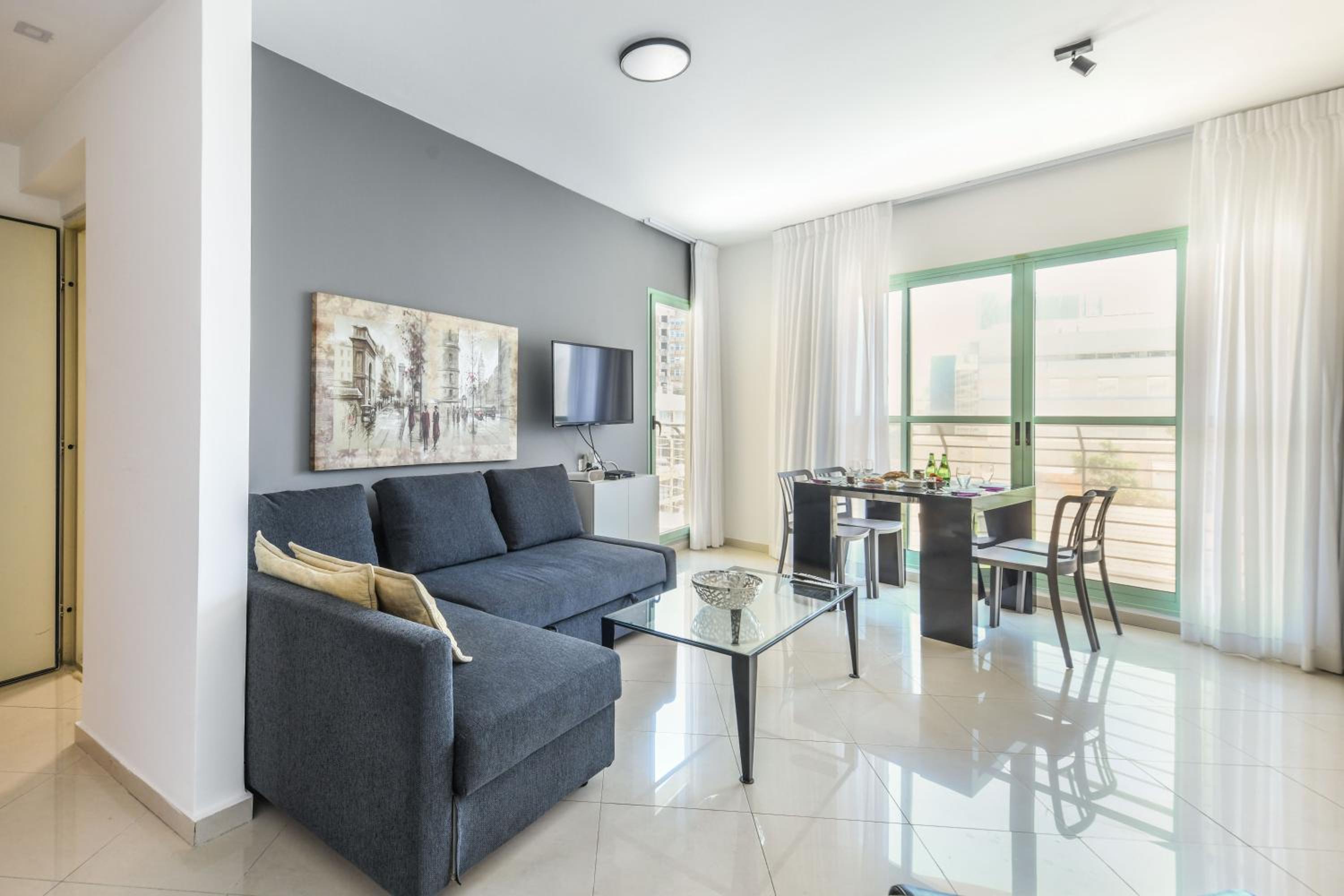 Mamad Elegant Sea-View Apt w Mamad by Sea N Rent view 2