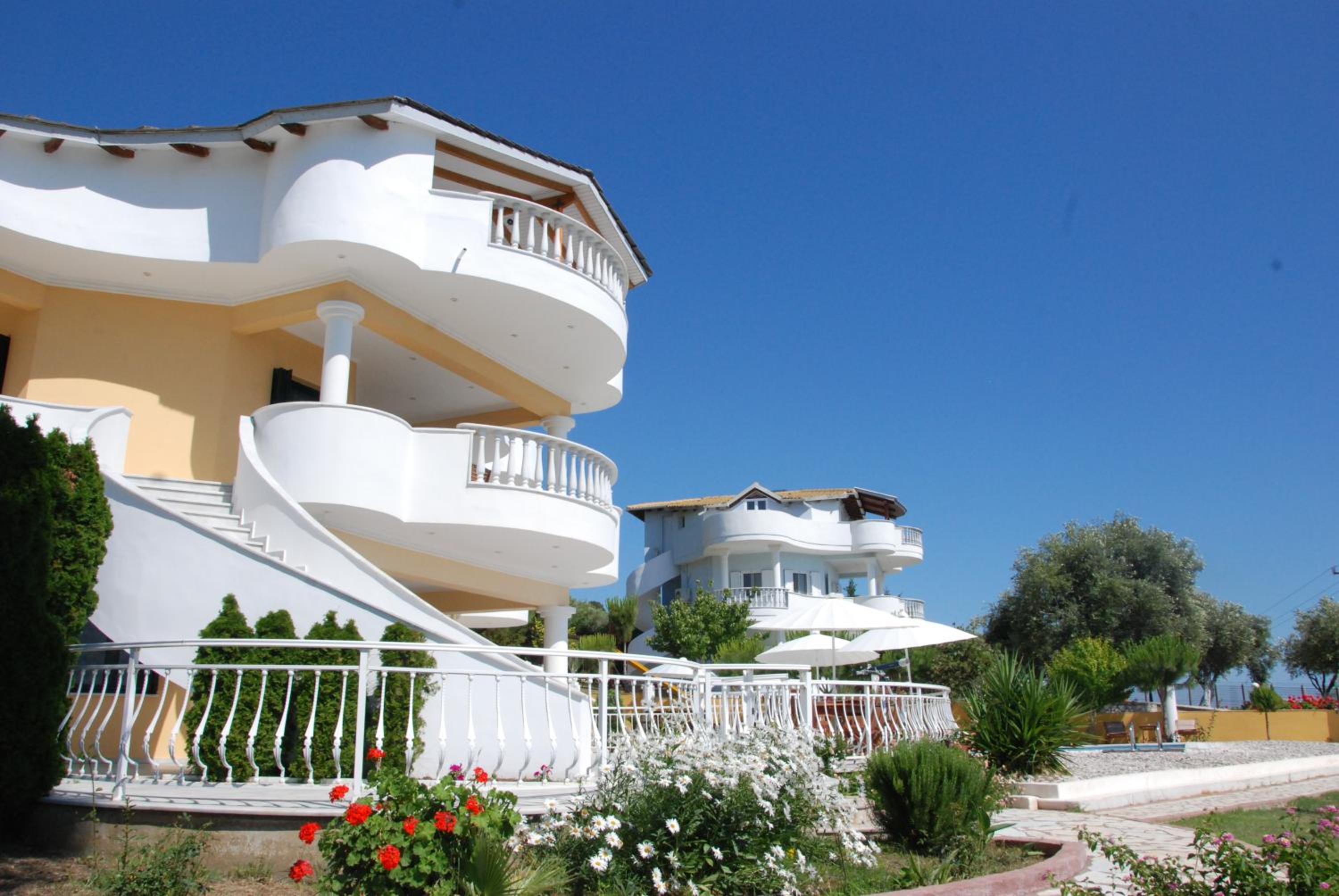 Villa Alex