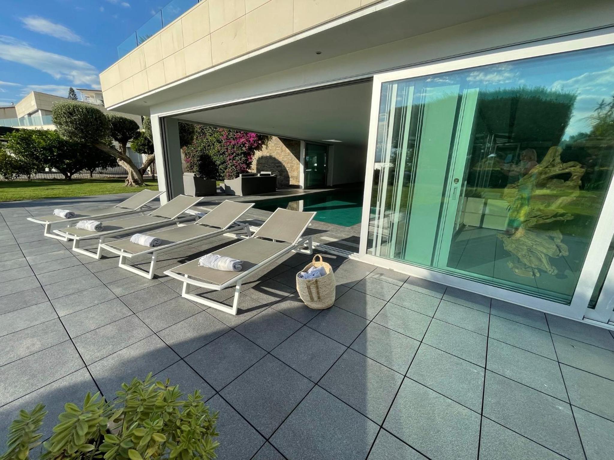 Casa Llosa view 2