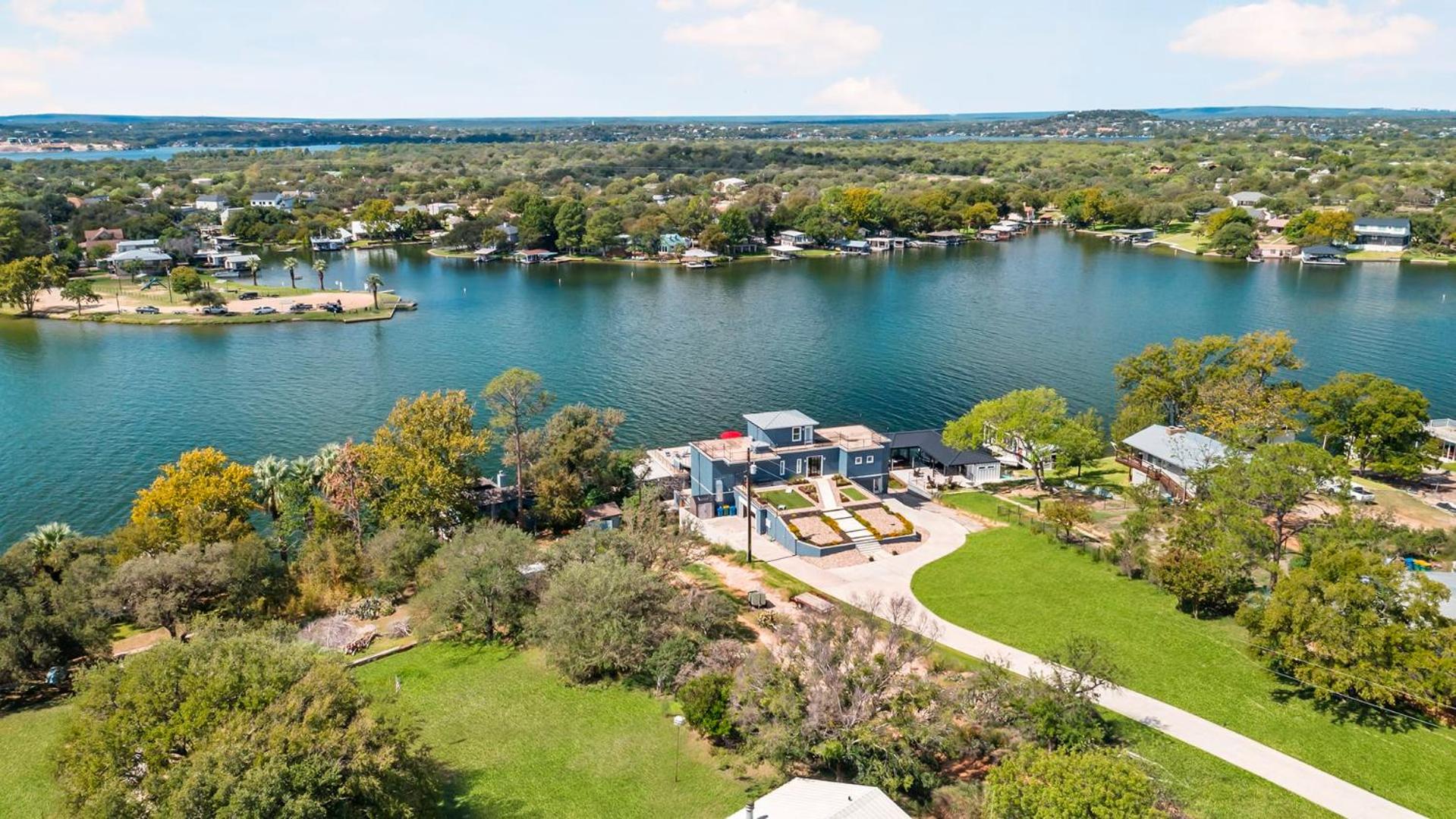 Waterfront House with Boat And Jet Ski Slips and Pet Friendly view 3