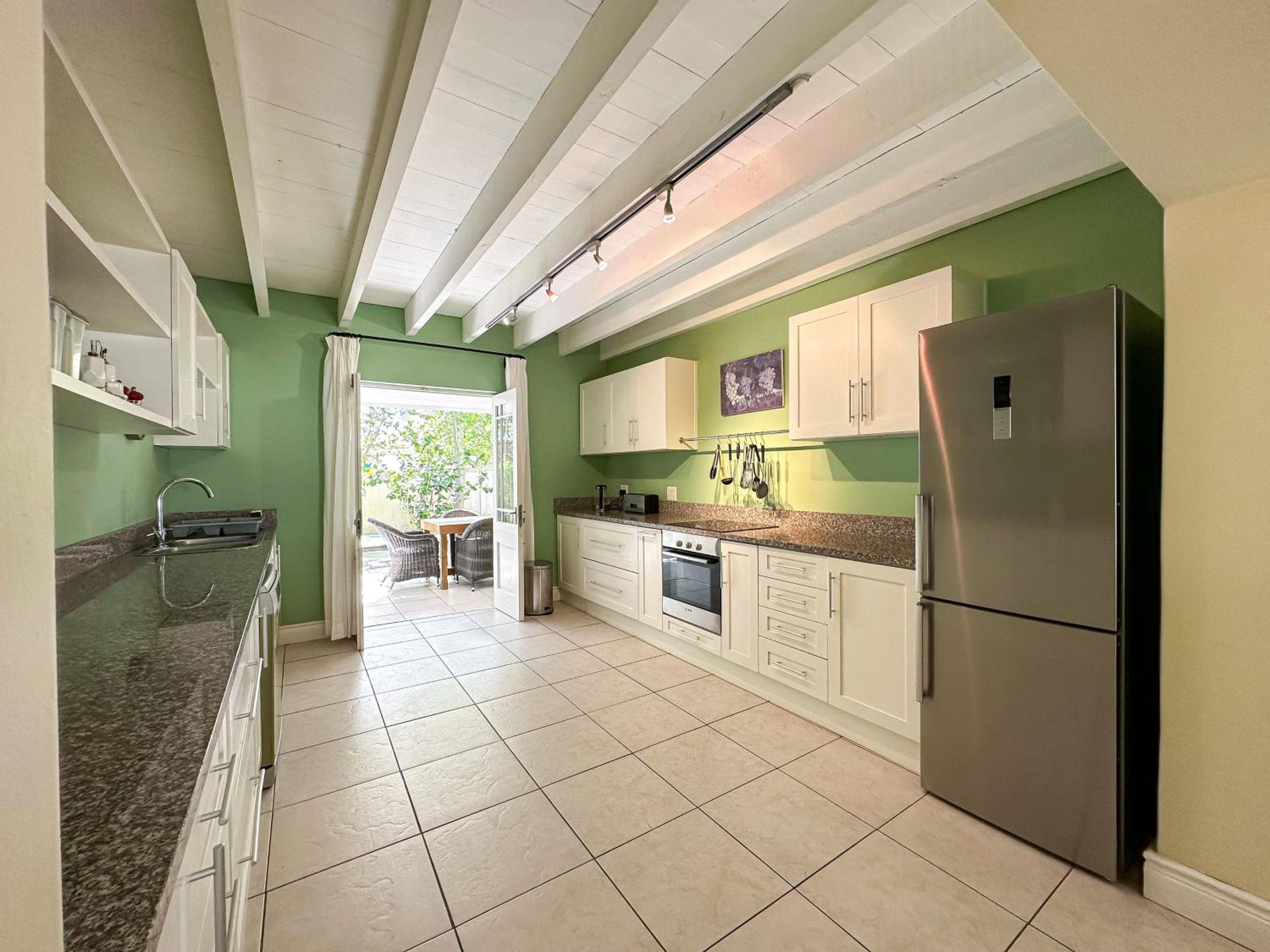 The hidden Retreat on Haumann view 4
