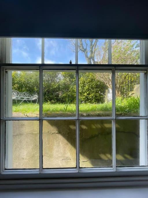 Perfect Brighton getaway near beach, town, station view 2