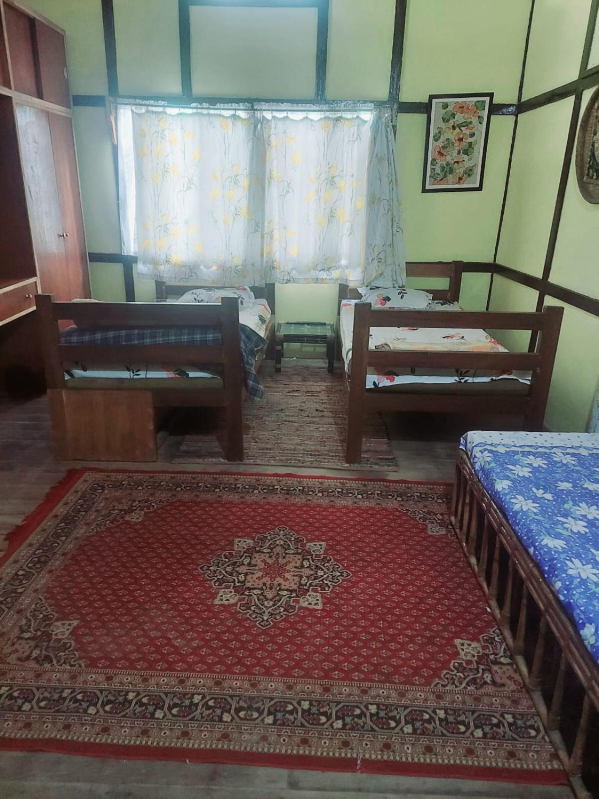 Royal Pine Homestay
