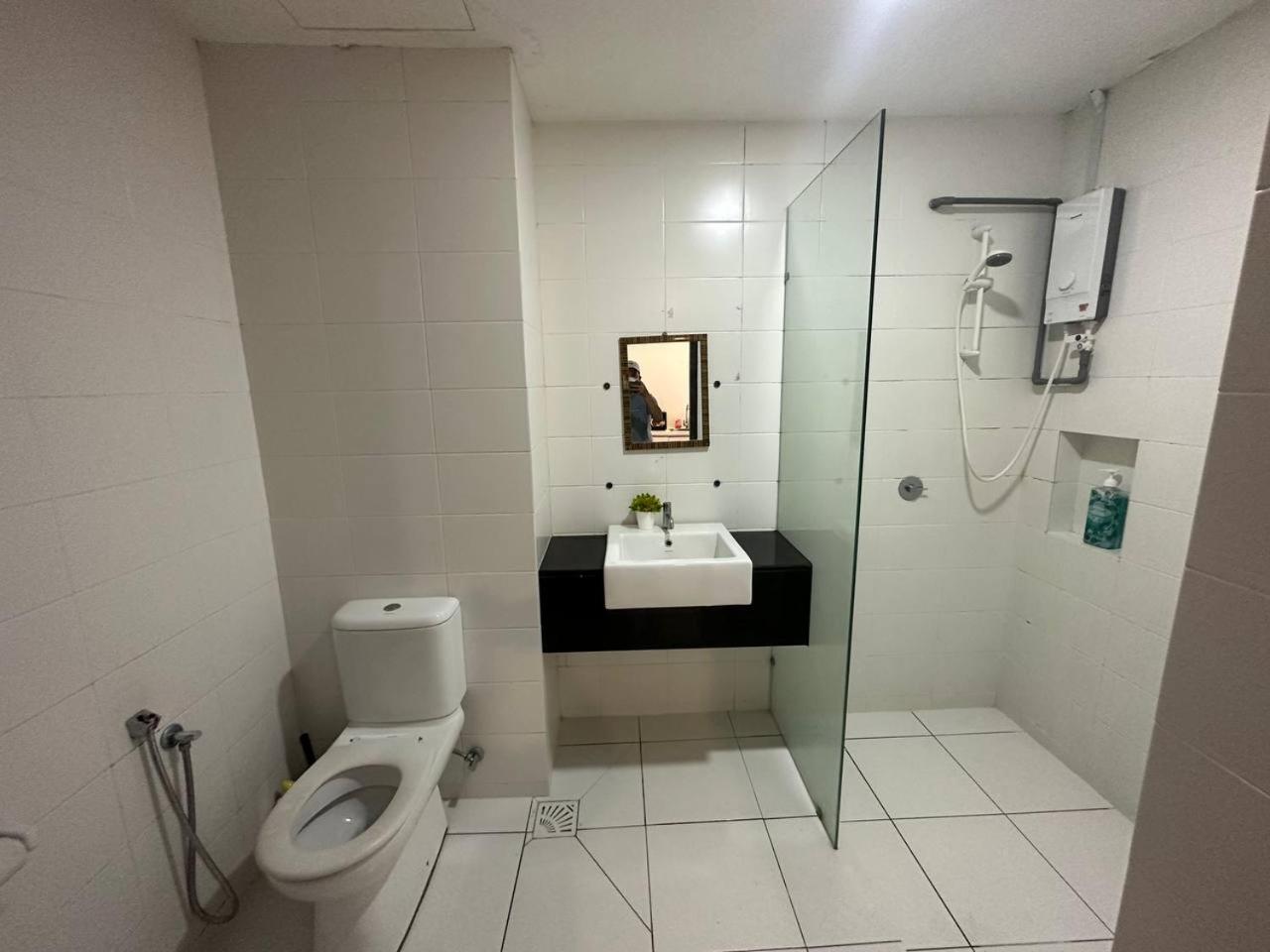 NH Homestay Trefoil Setia Alam