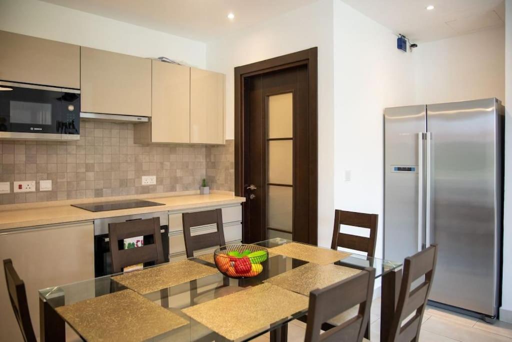Perfect 2 Bedroom at Labone