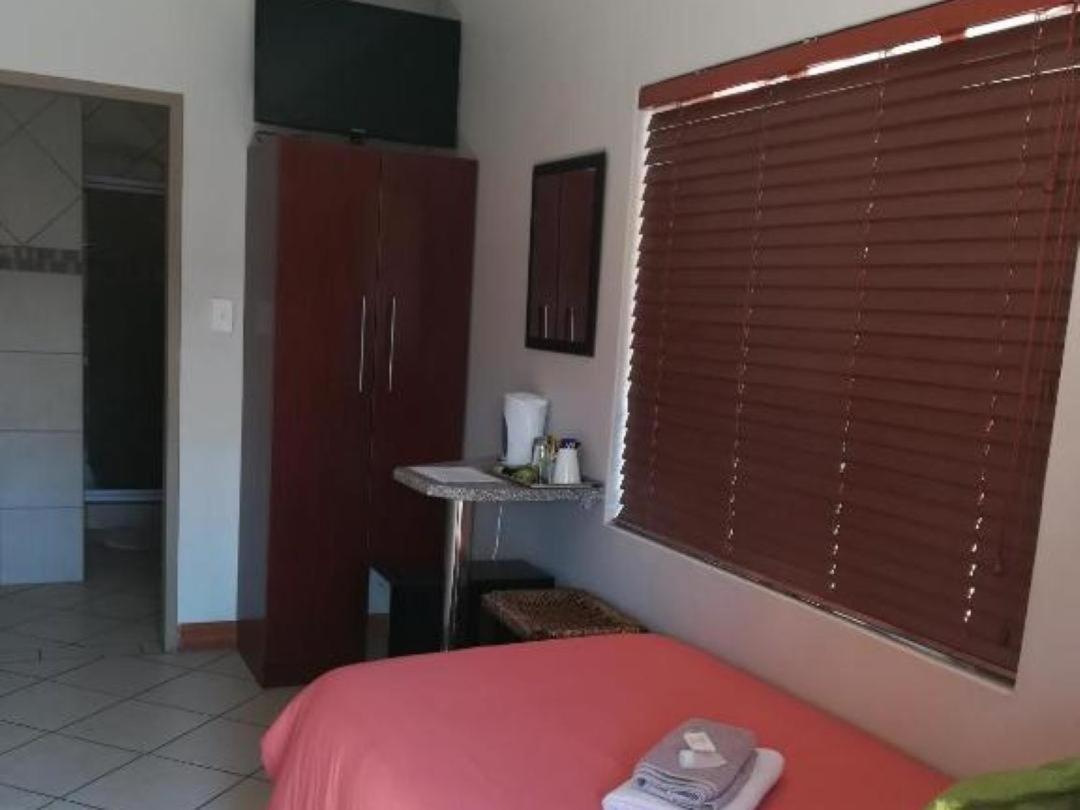 Grand Central Guesthouse, photo 6
