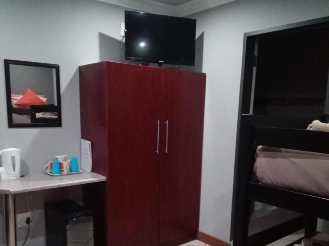 Grand Central Guesthouse, photo 33