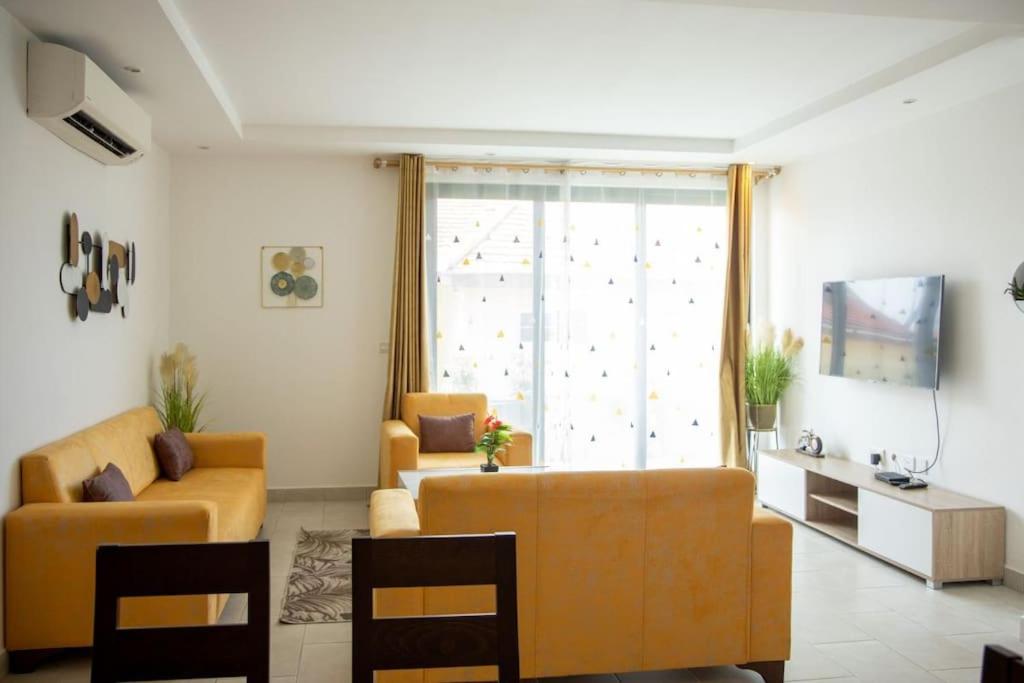 Perfect 2 Bedroom at Labone