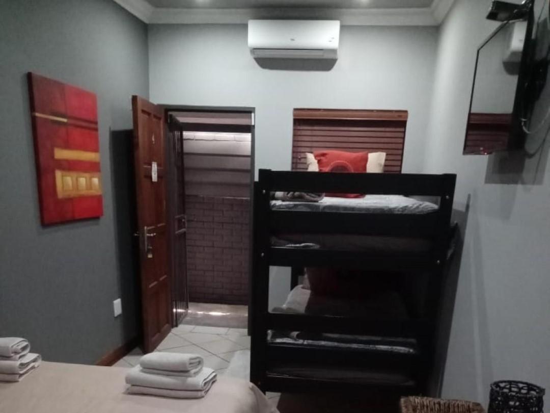 Grand Central Guesthouse, photo 14